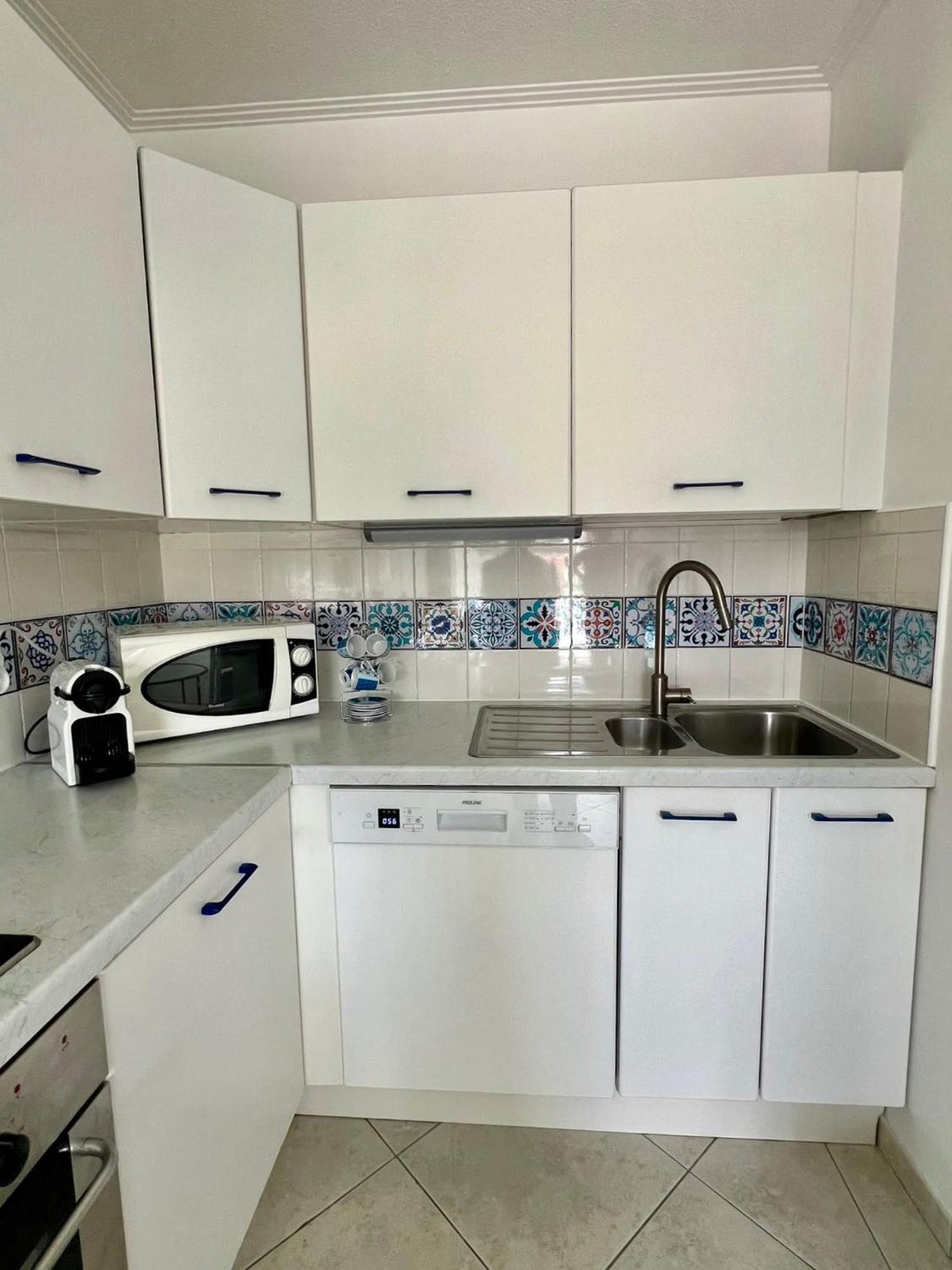 Apartment Risso - One Bedroom With Pool, Newly Renovated In Spring 2024 *