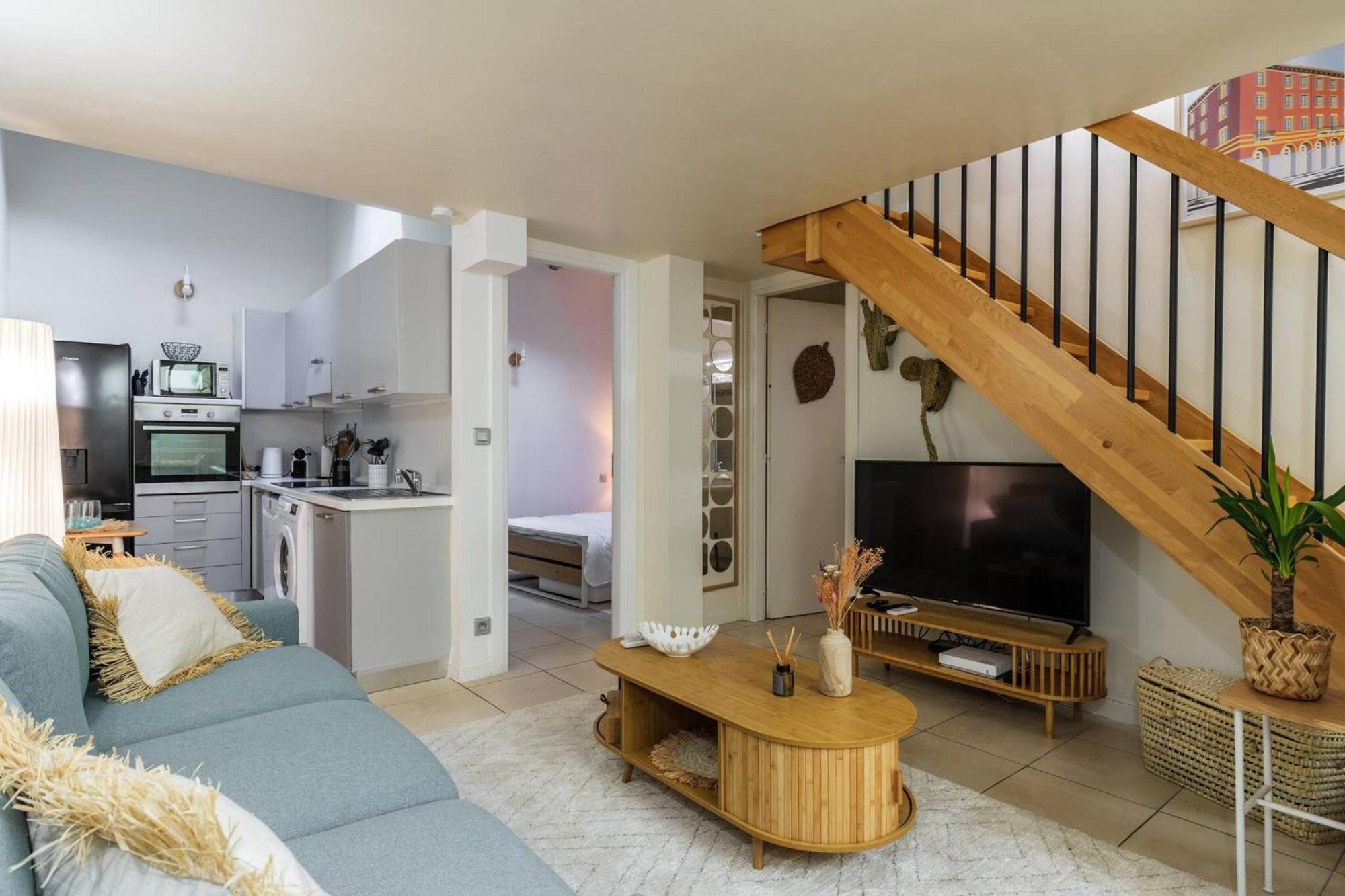 3 Pieces Au Coeur Du Carre D'or *