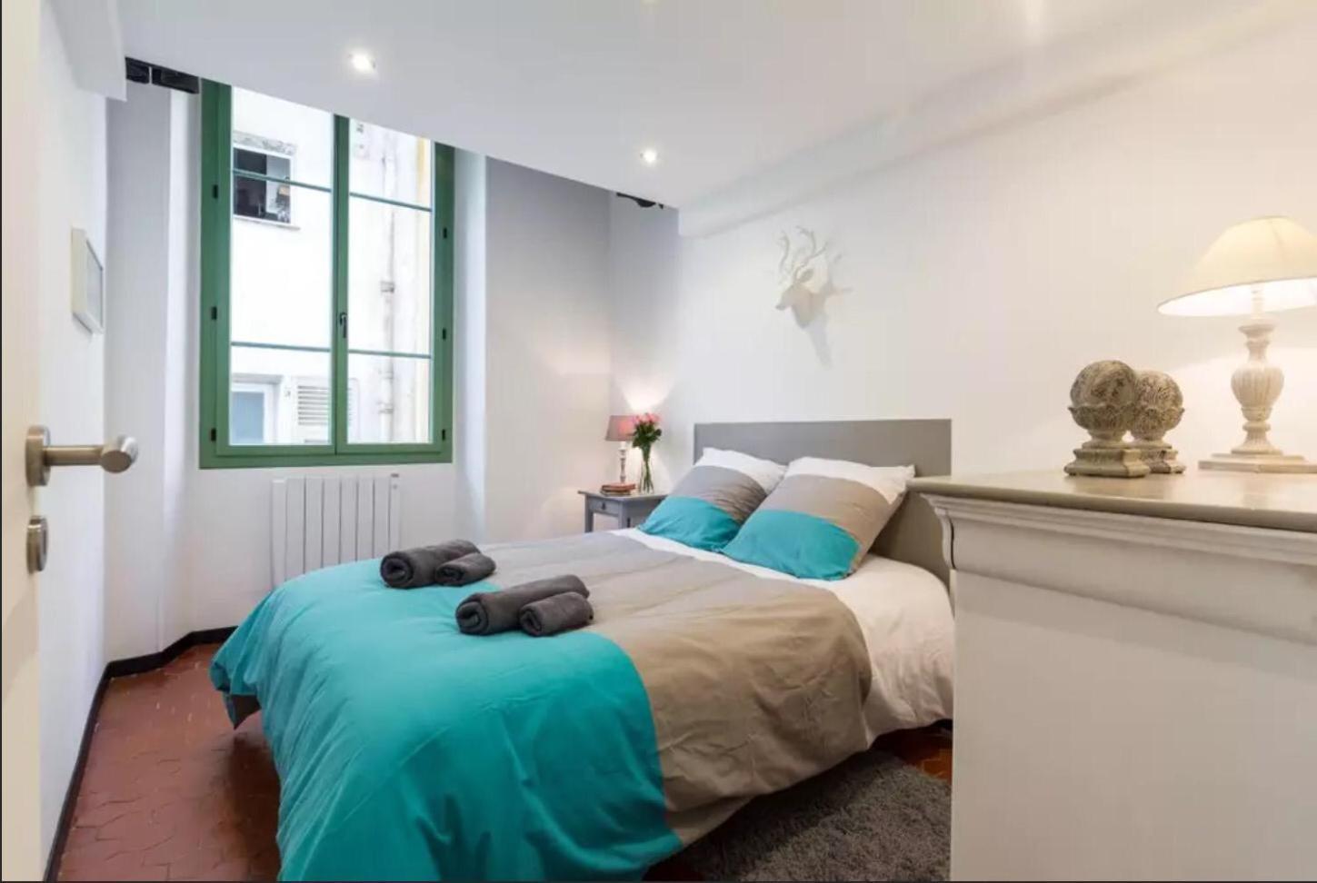 Apartment Authentique 2 Piece Dans Le Vieux-nice Nice