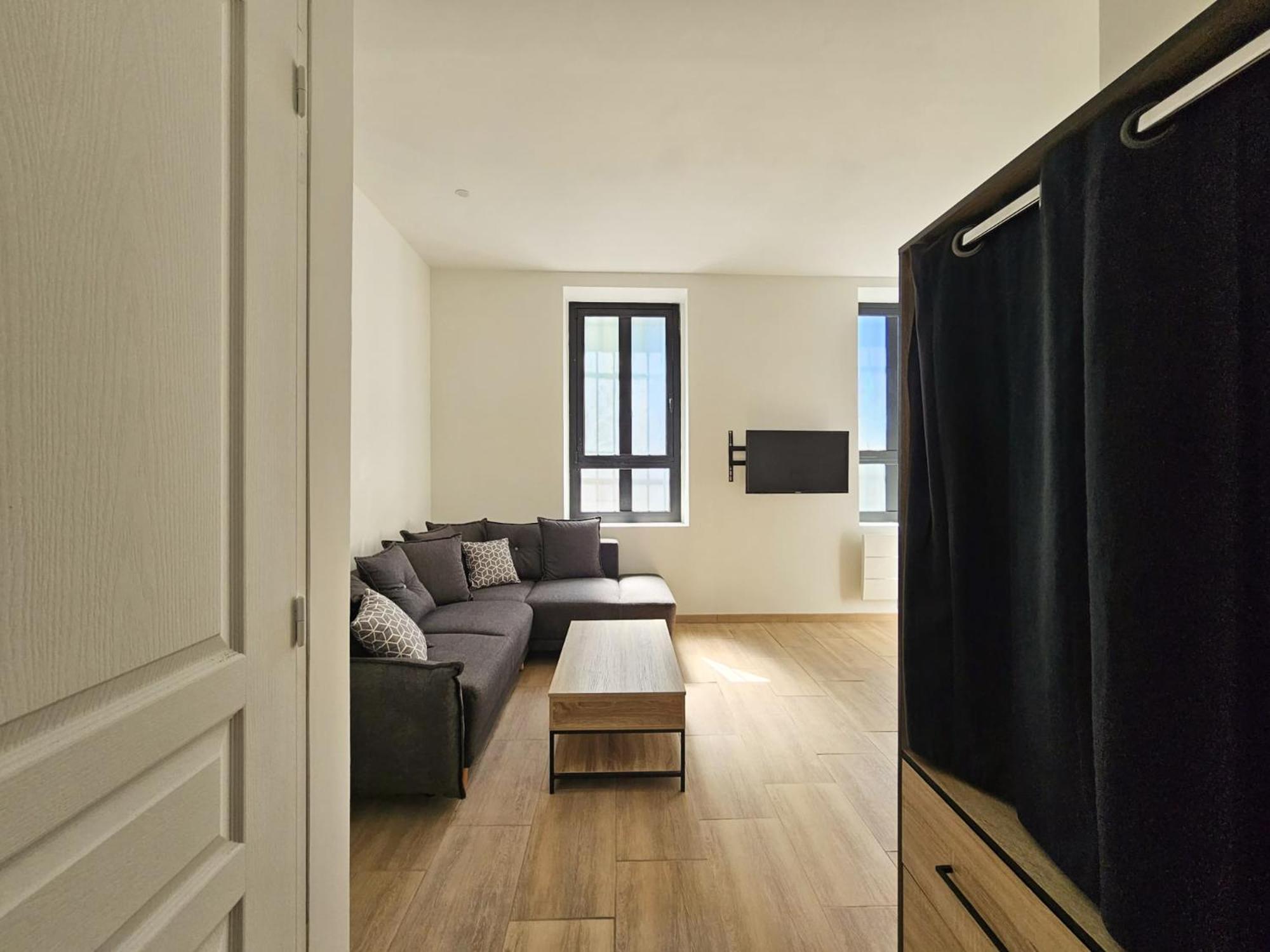 Joli Renove En Centre-ville Proche Tramway Apartment