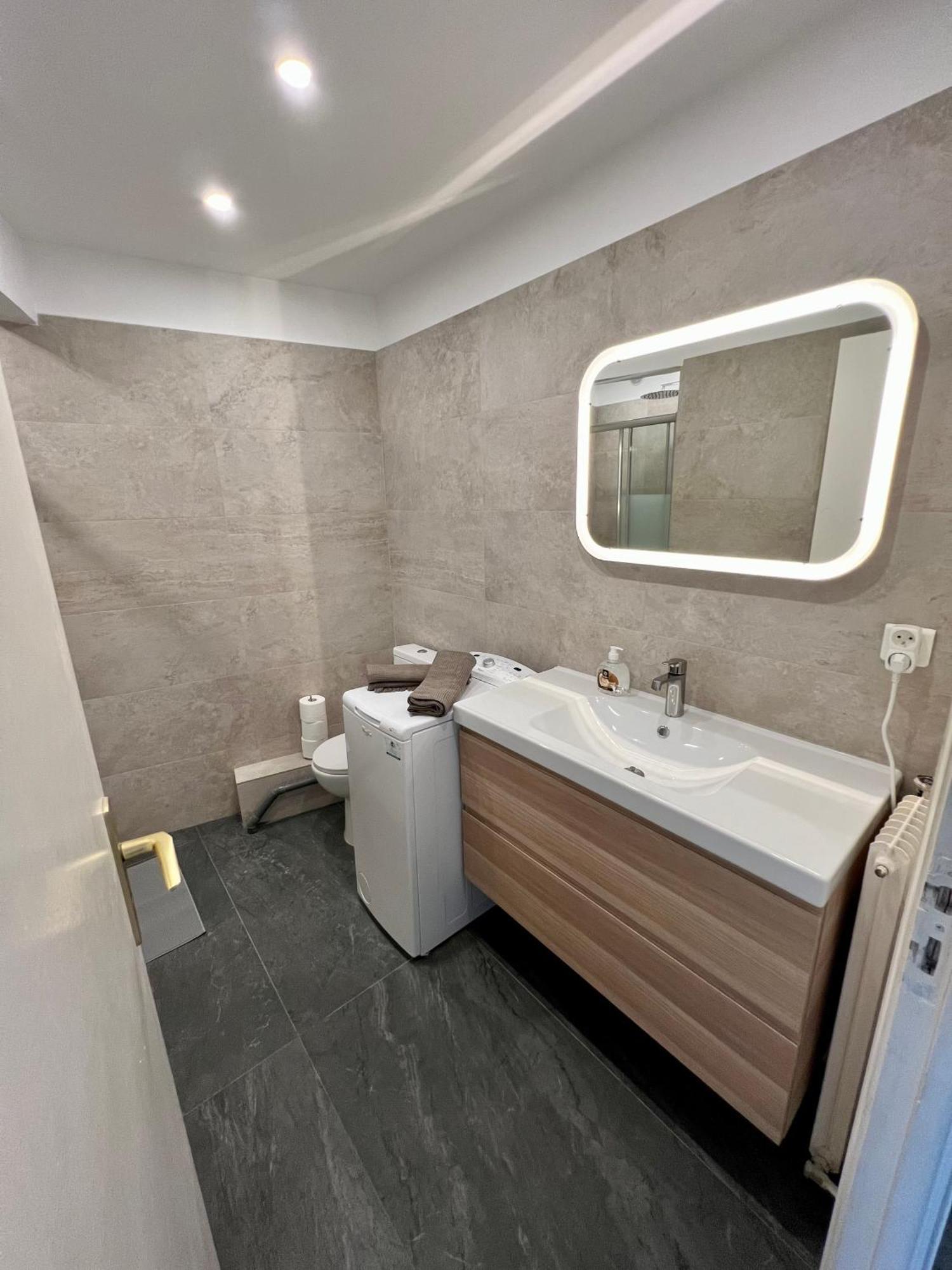 Cosy Et Lumineux ,boulevard Gambetta, Apartment *