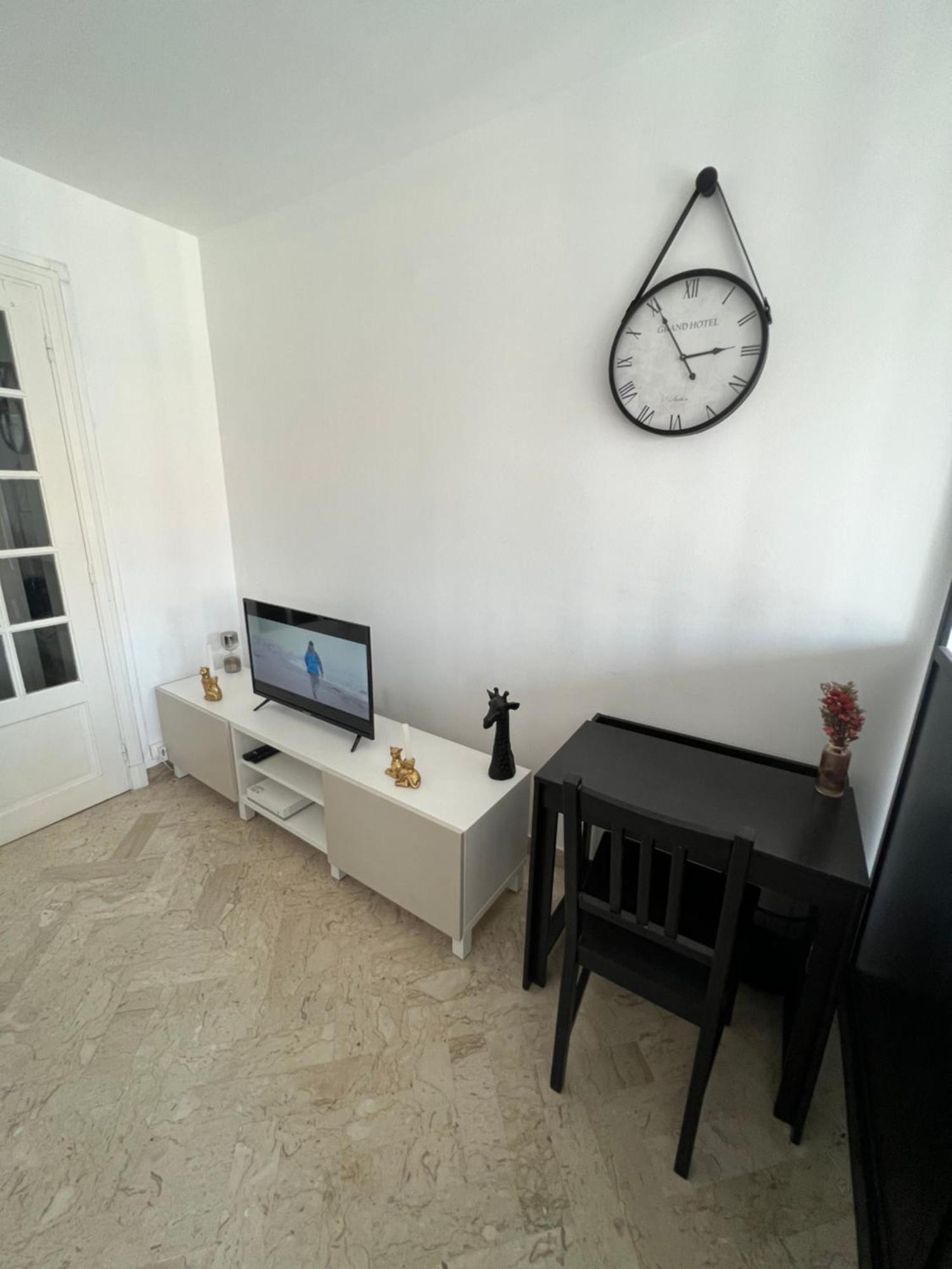 Apartment Cosy Et Lumineux ,boulevard Gambetta, Nice