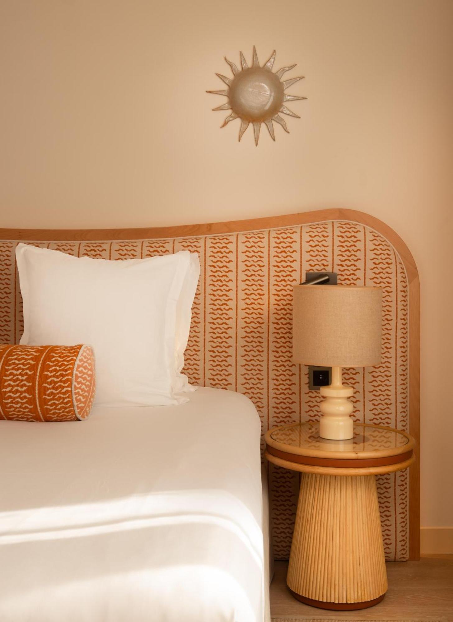 Le Soleia By Inwood Hotel