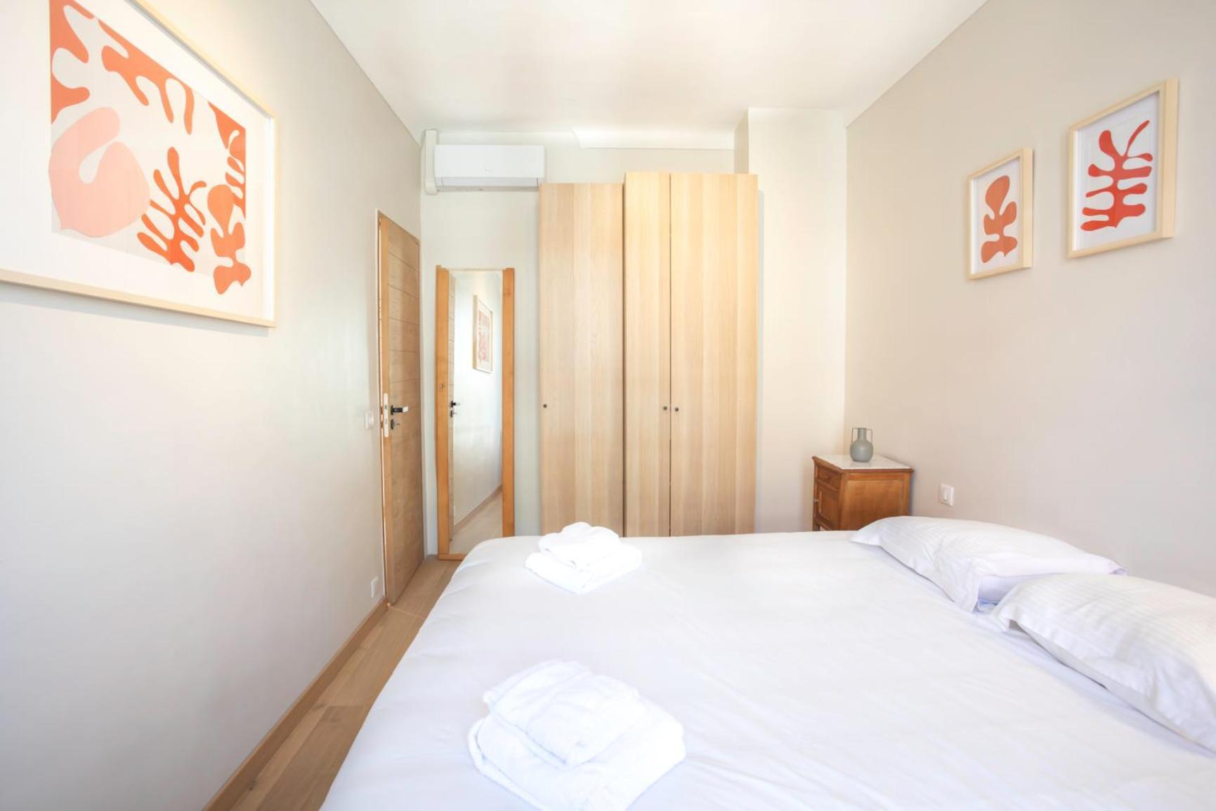 Apartment #25 2bdr Port, 5min From The Old Town Balcony, Ac&wifi Nice