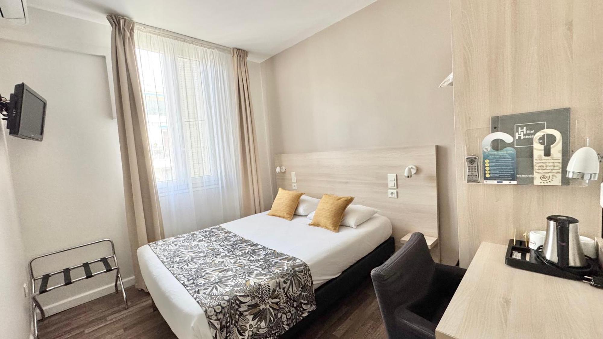 Hotel Helvetique Nice