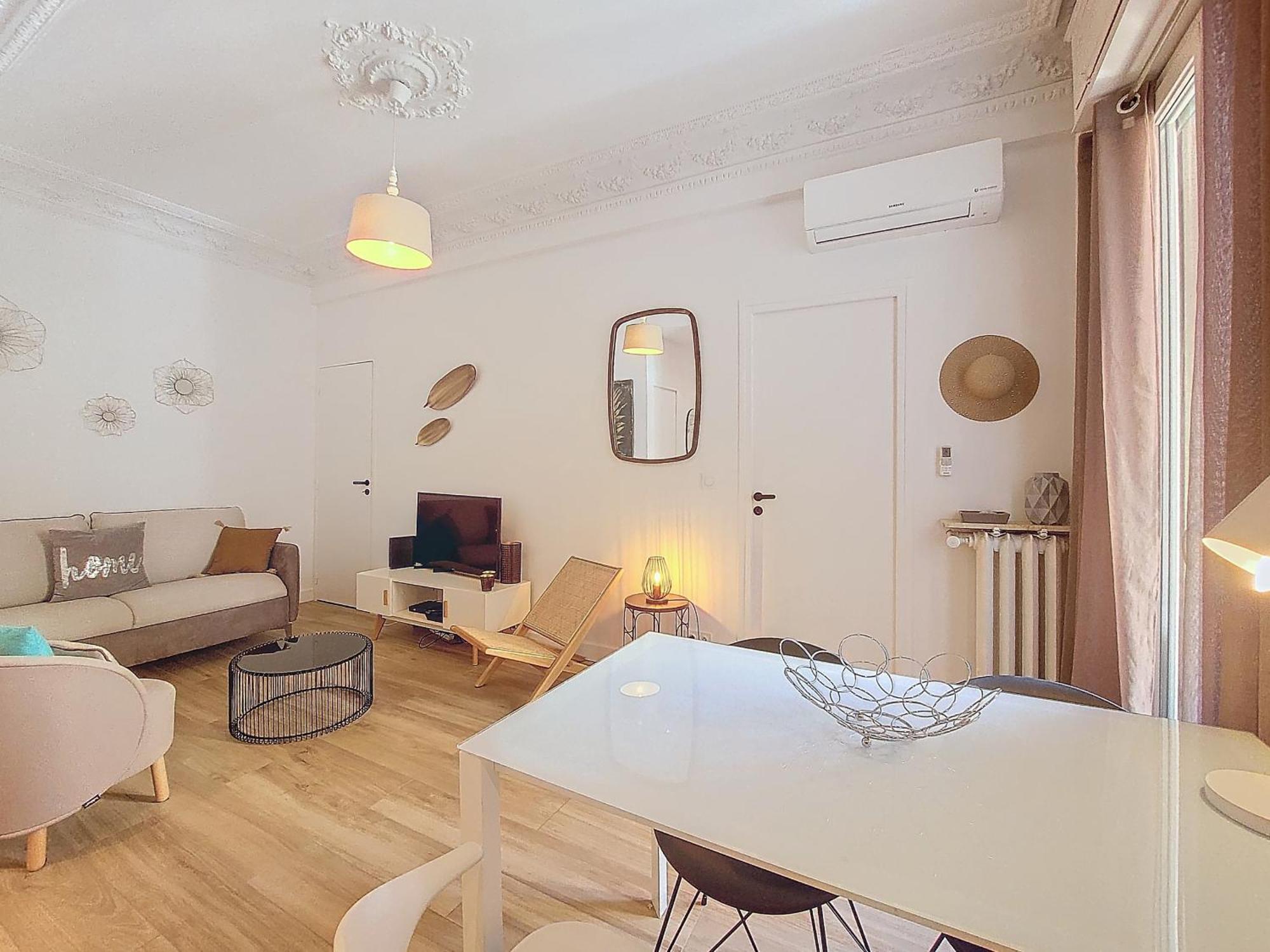 Nestor&jeeves - Cocoa - - Near Apartment