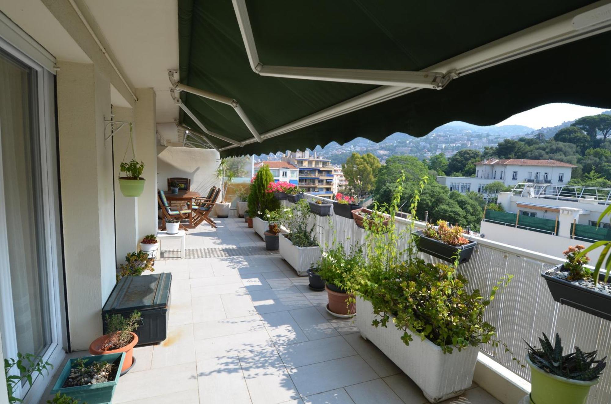 Apartment Phoenix - 4 Personnes Avec Superbe Terrasse, Clim Et Parking Le Port De Nice