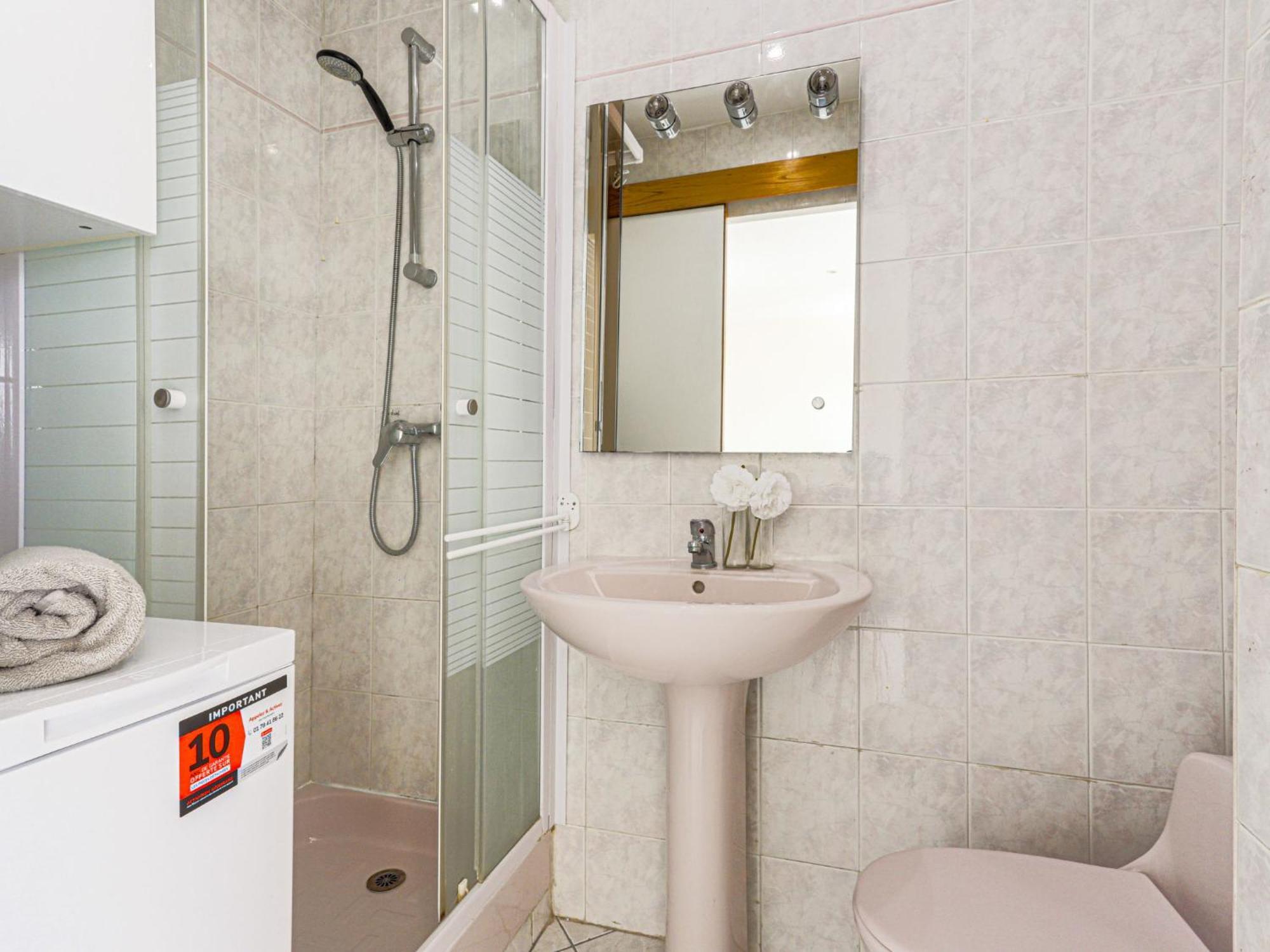 Apartment Le Mirazur By Interhome