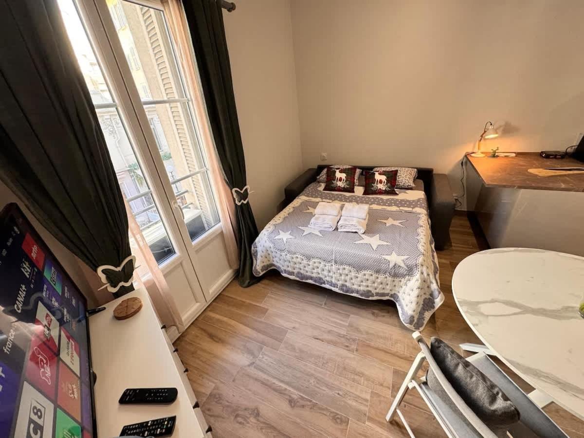 With Mezzanine 3 Minutes To Sea Holiday home *