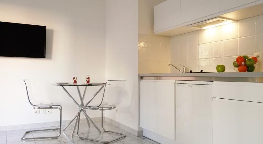 Port Apartment