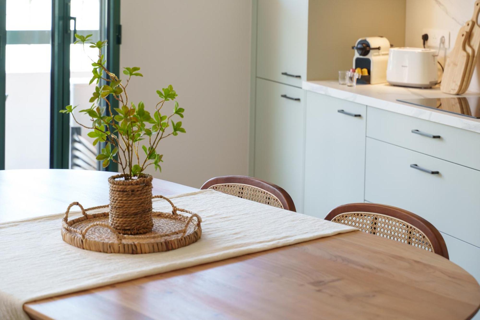 Renting - Fleurs - Luxury Terrace Quiet Private Parking Nice