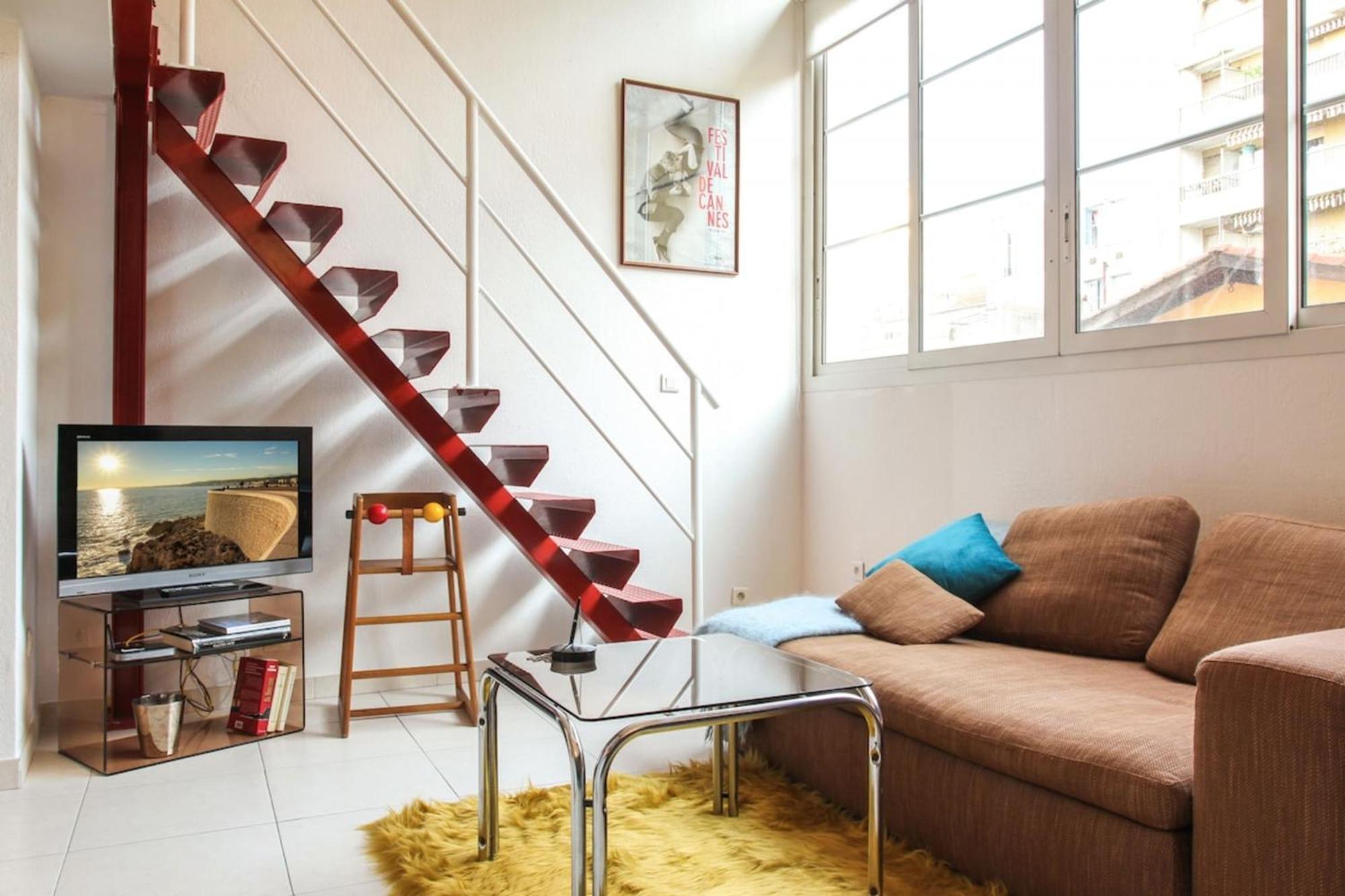 France 841 - Duplex Near Sea Wparking Apartment *
