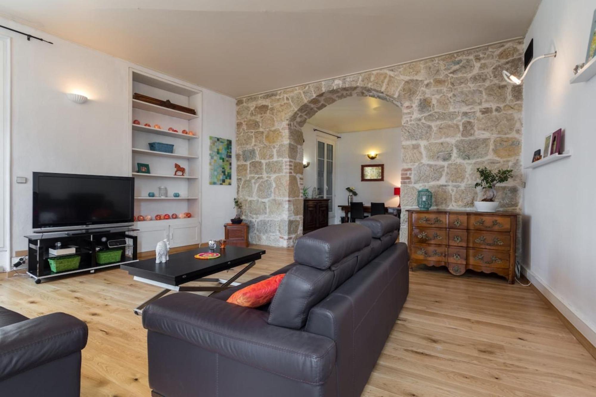 Etats Unis 892 - Spacious Flat On Sea Front W/ac * Nice