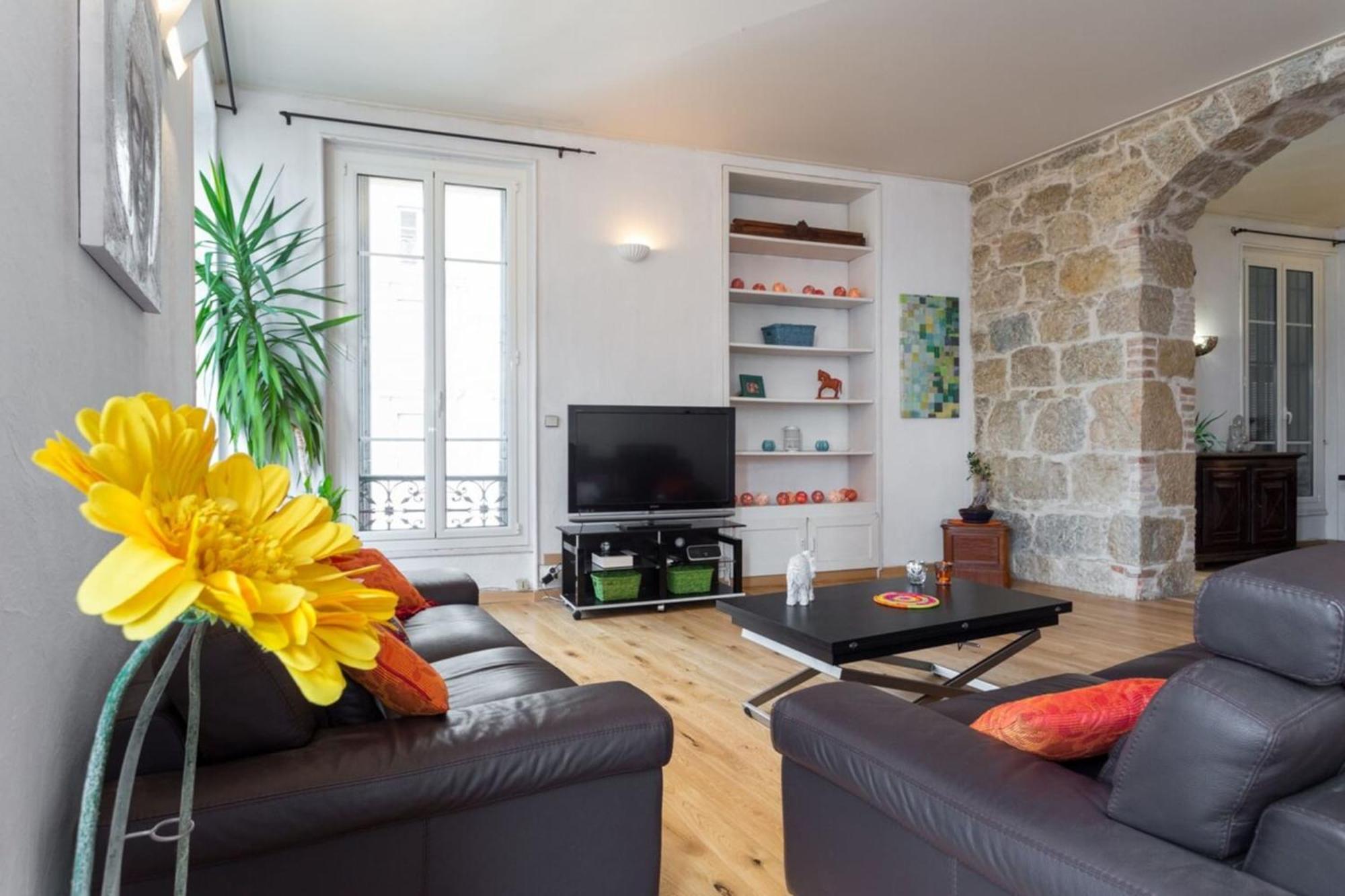 Etats Unis 892 - Spacious Flat On Sea Front W/ac Apartment *