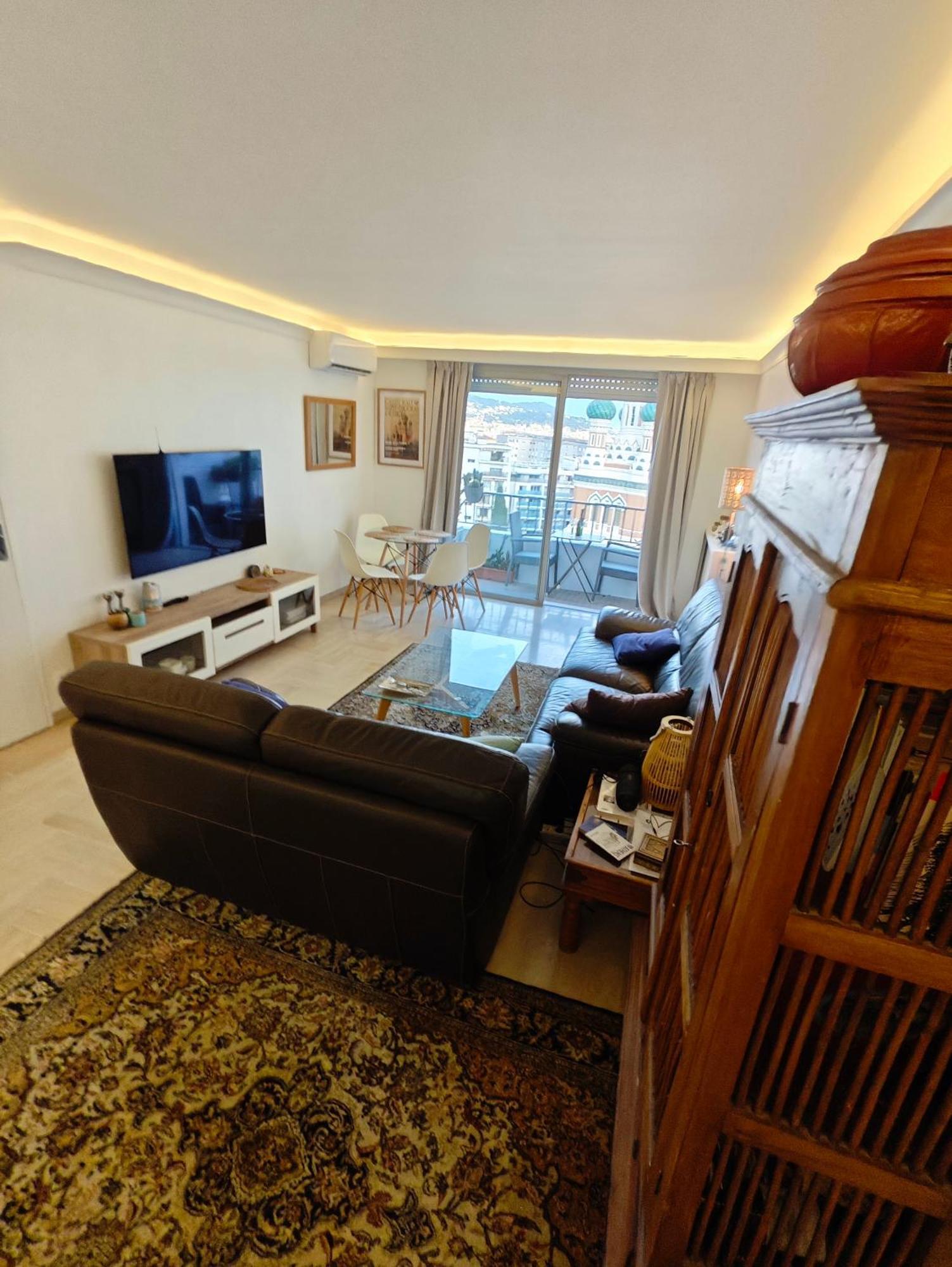 3p 72m2 Climatise Vue Exceptionnelle Cathedrale St Nicolas Et *