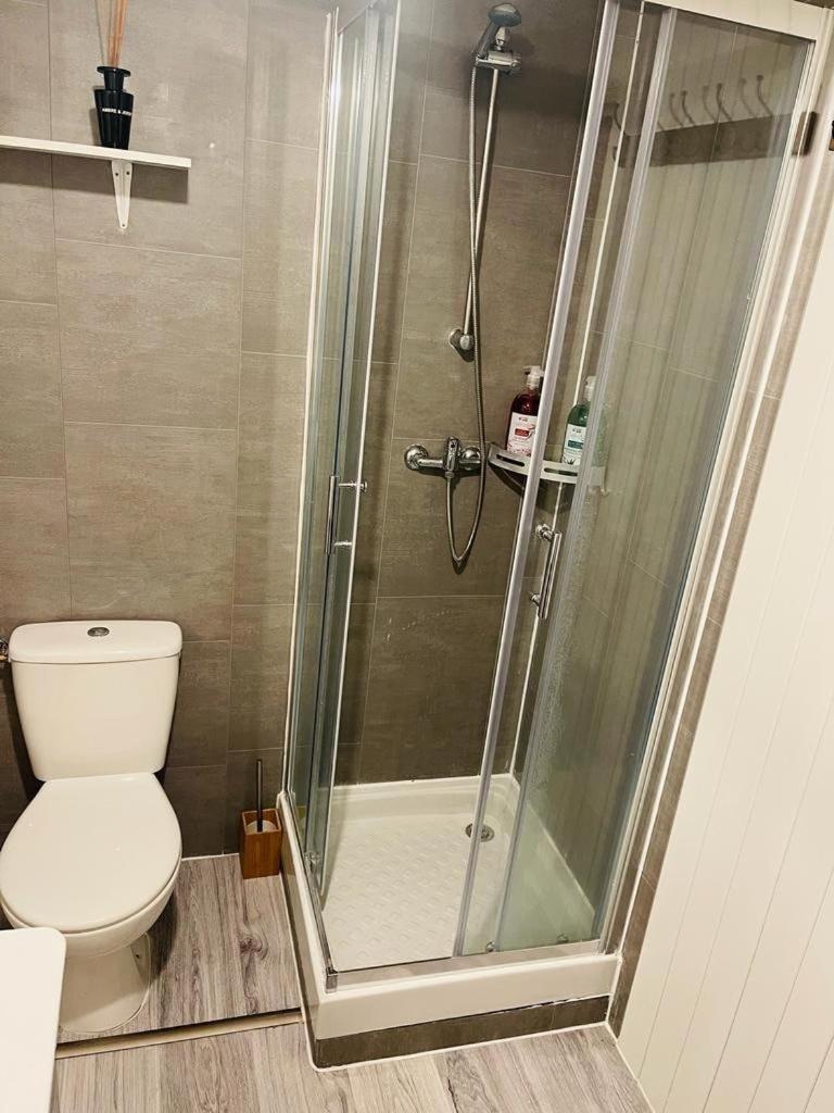 Fully-equipped 2-bedroom Nice