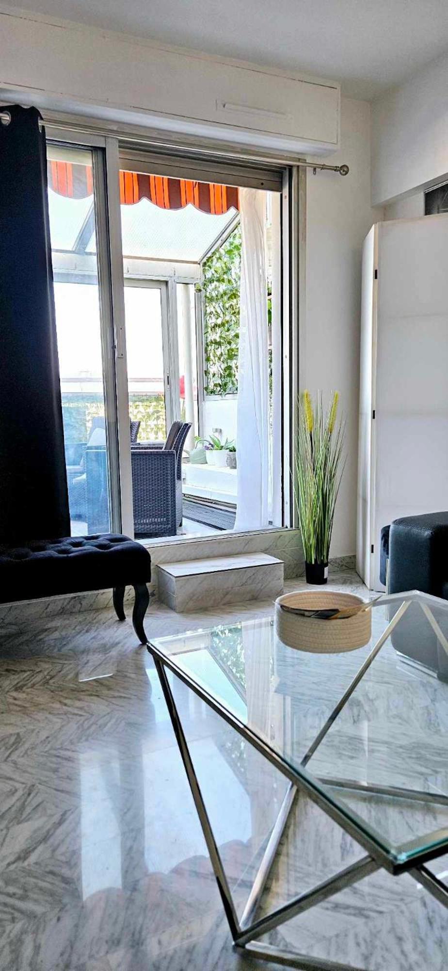 Floor With Sea View, Clim And Veranda * Nice