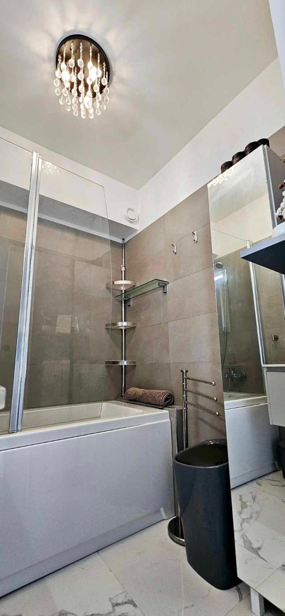 Floor With Sea View, Clim And Veranda *