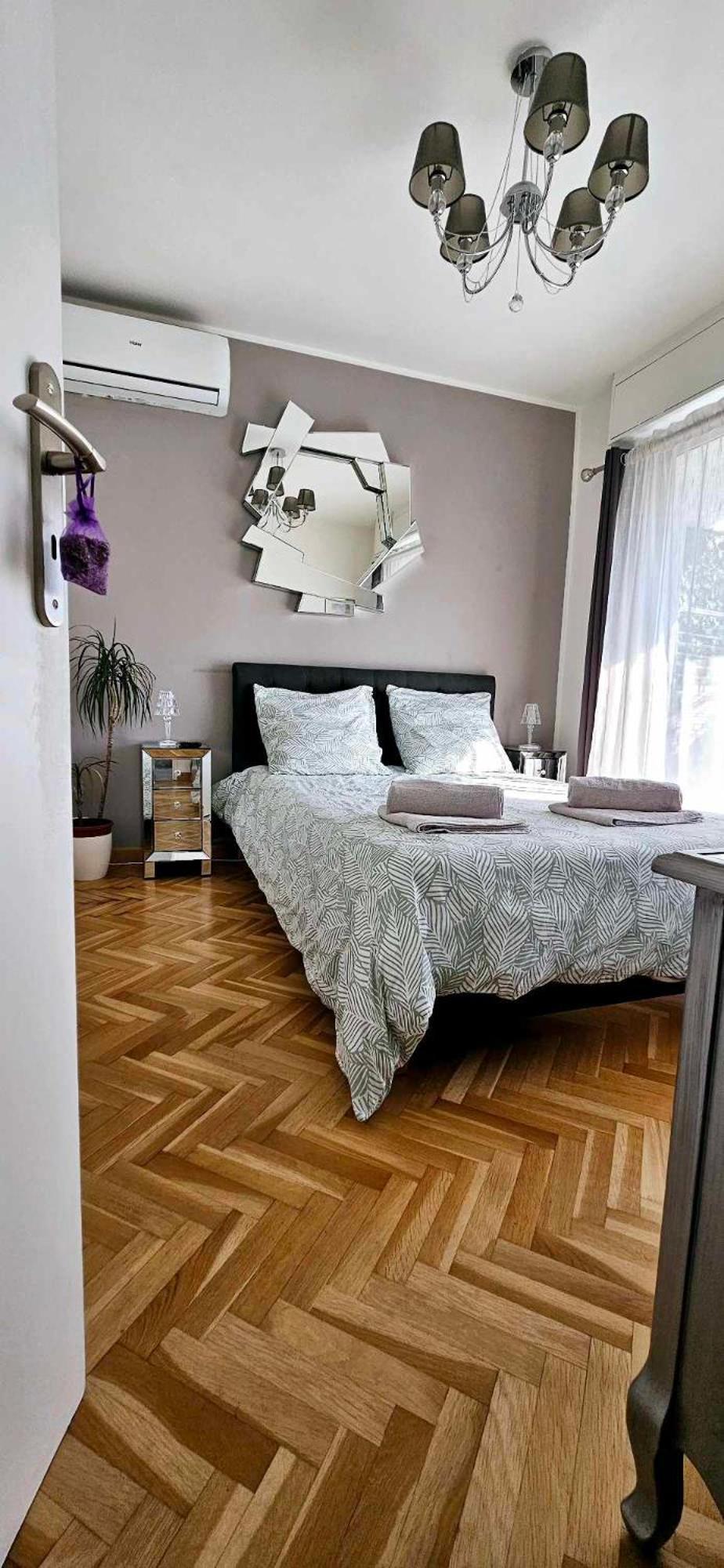 Apartment Floor With Sea View, Clim And Veranda *