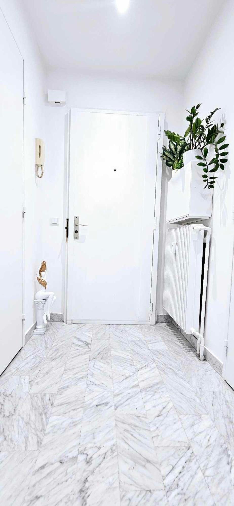 Floor With Sea View, Clim And Veranda Apartment *