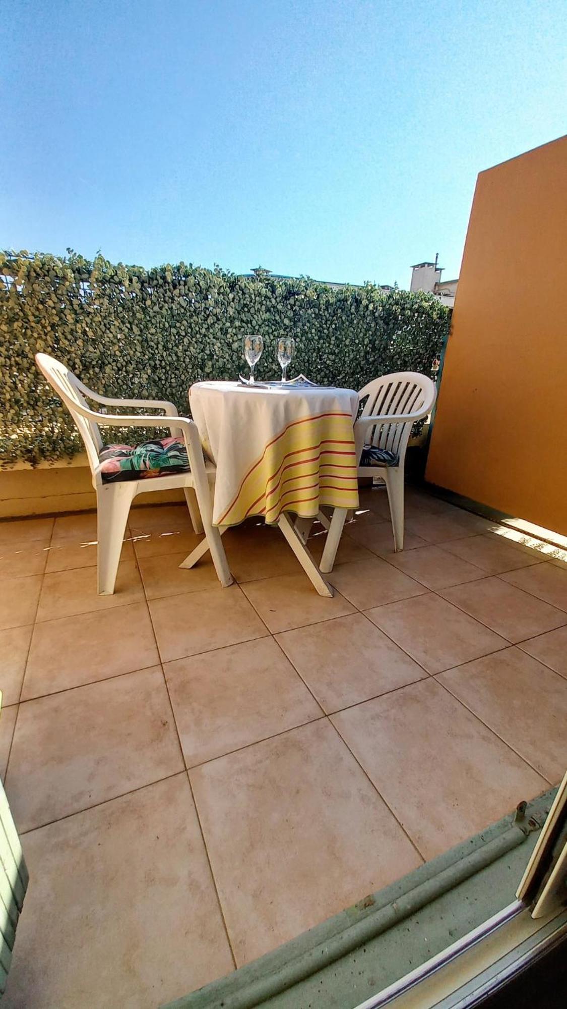 Apartment Charming Studio With Terrace Near Sea & Center