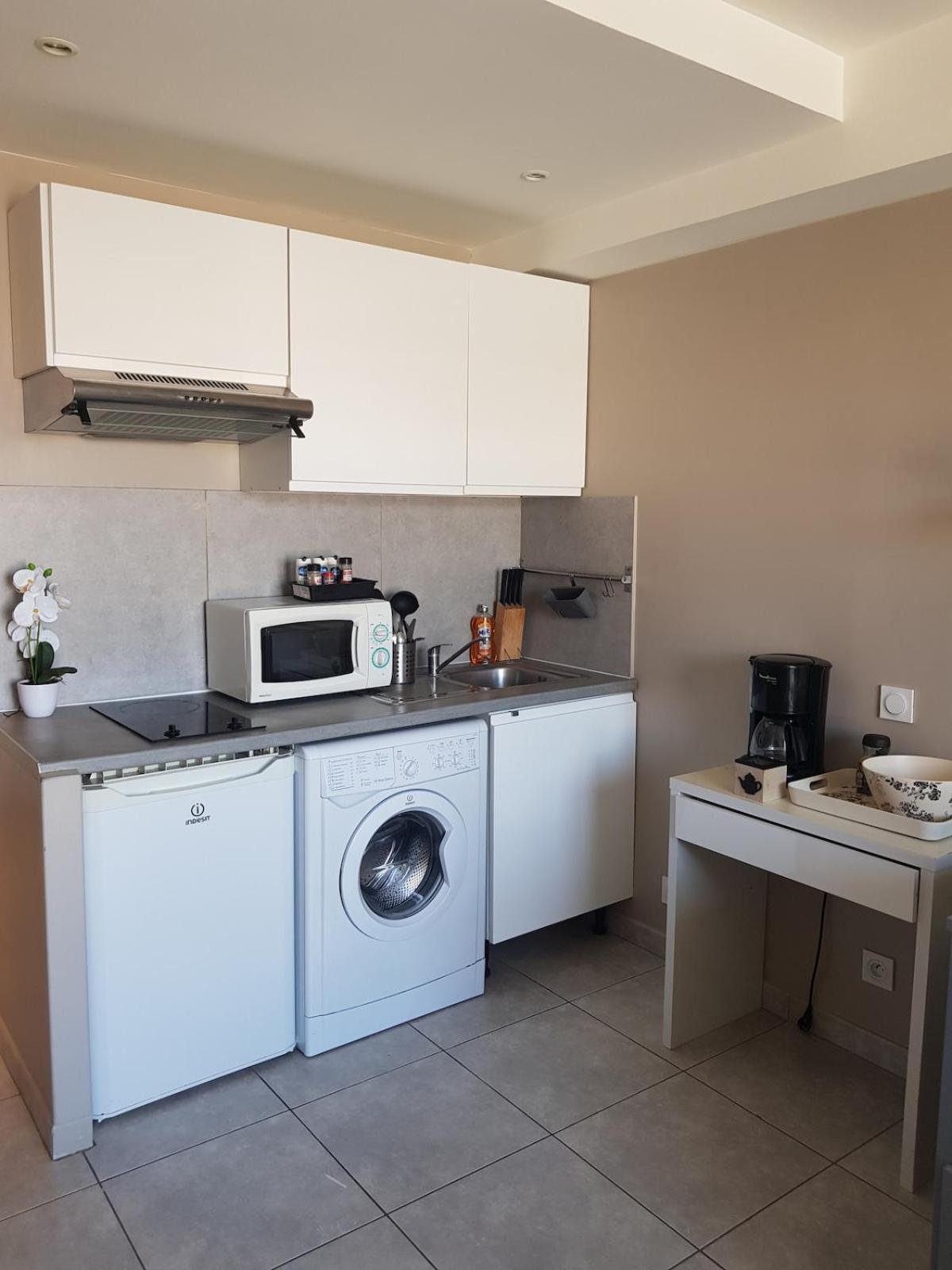 Apartment Charming Studio With Terrace Near Sea & Center Nice