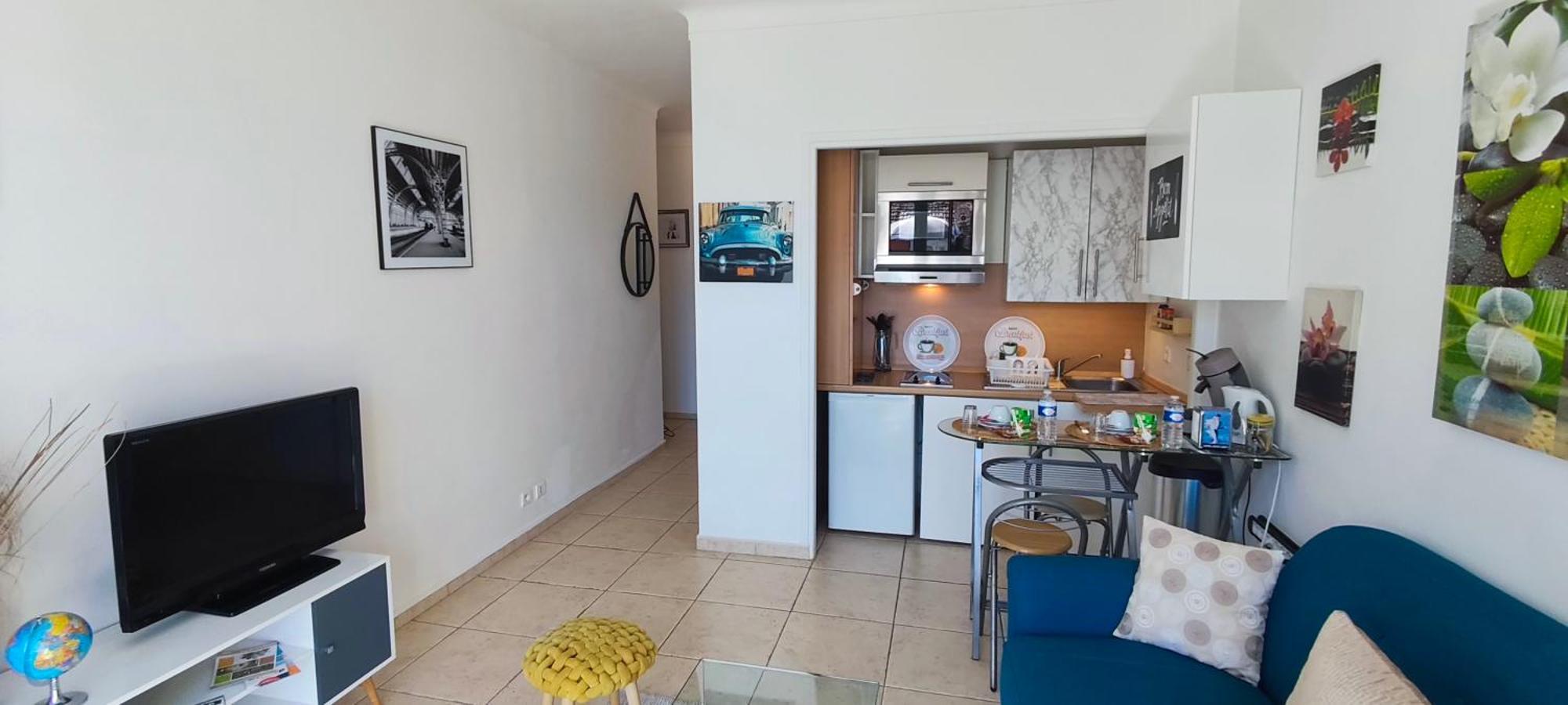 Ouest, Near The Nice