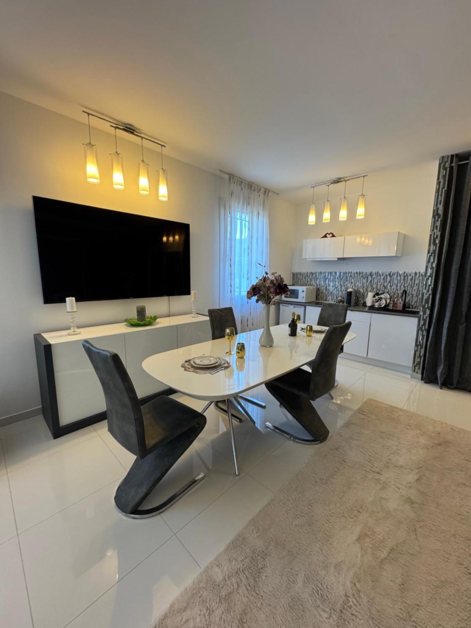 Apartment Maison Ariana