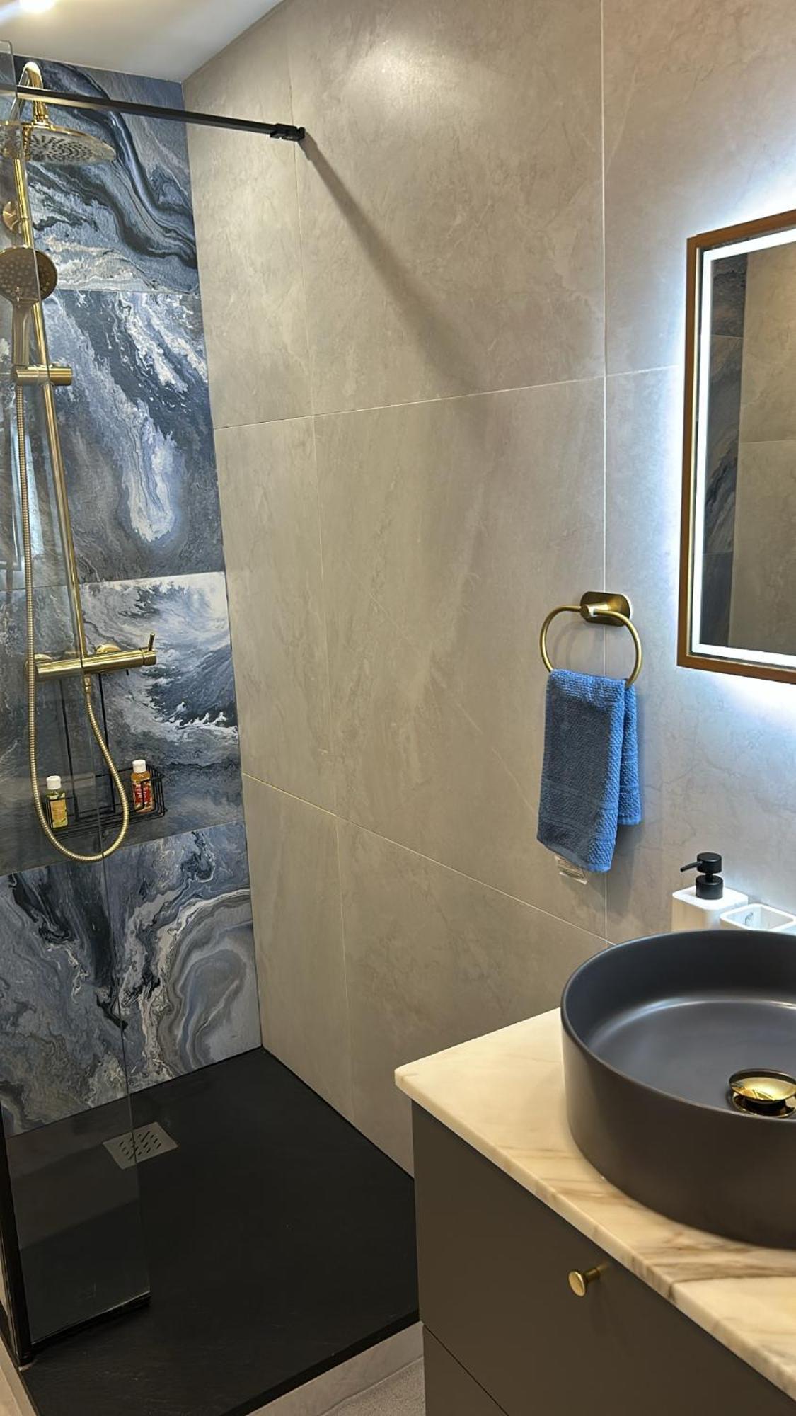 Centre Sur Avenue Jean Medecin A 8 Minutes De Marche Nice