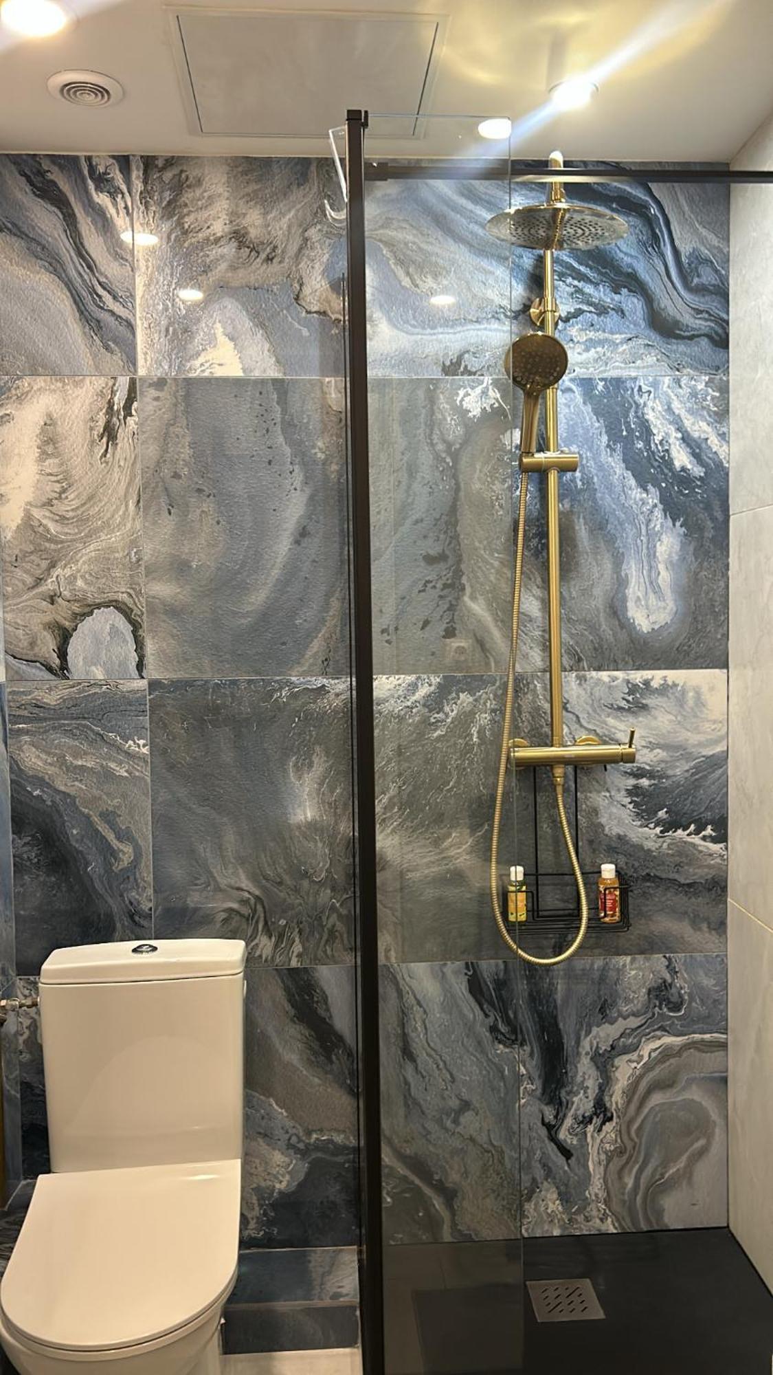 Centre Sur Avenue Jean Medecin A 8 Minutes De Marche