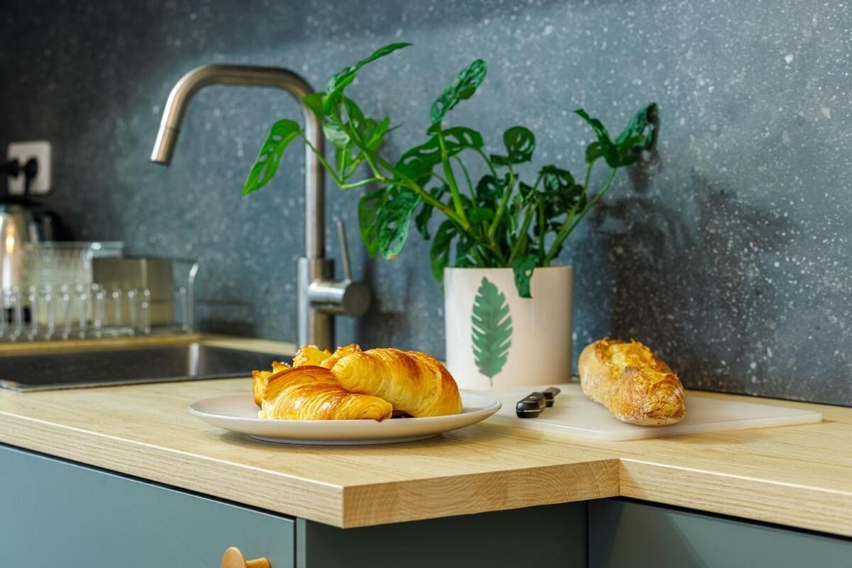 Apartment Refait A Neuf Quartier Du Port Nice