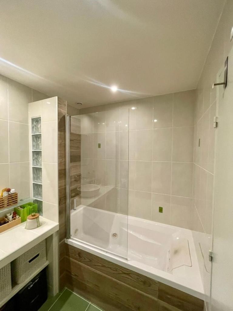 Beautiful 3-room With Terrace *