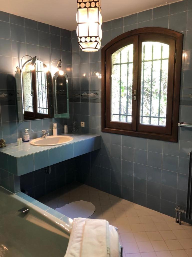 Villa Loucisa Piscine Vue 8 24 Couchages Nice