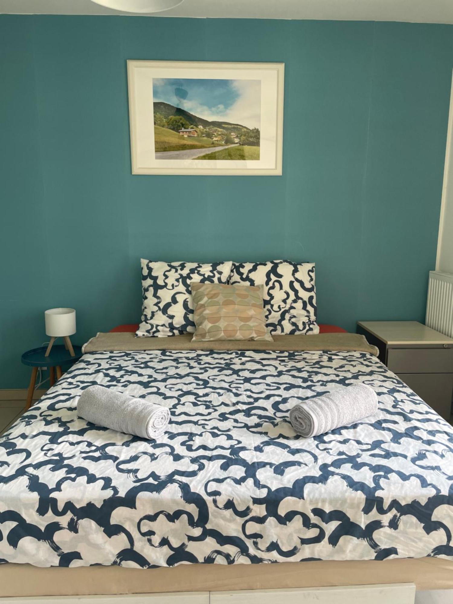 Modern Flat Apartment *