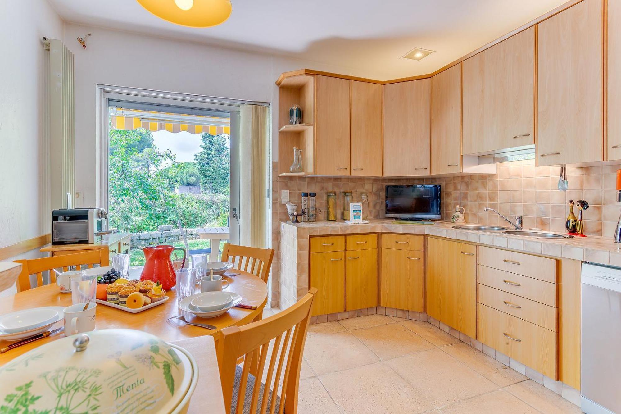 Dyonis Vi4439 By Riviera Homes Villa *