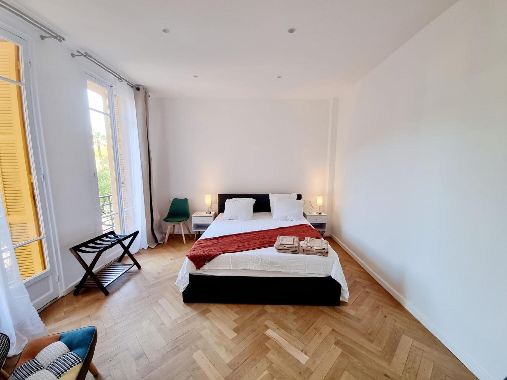 Spacious Family Near Sea - Apartment Nice