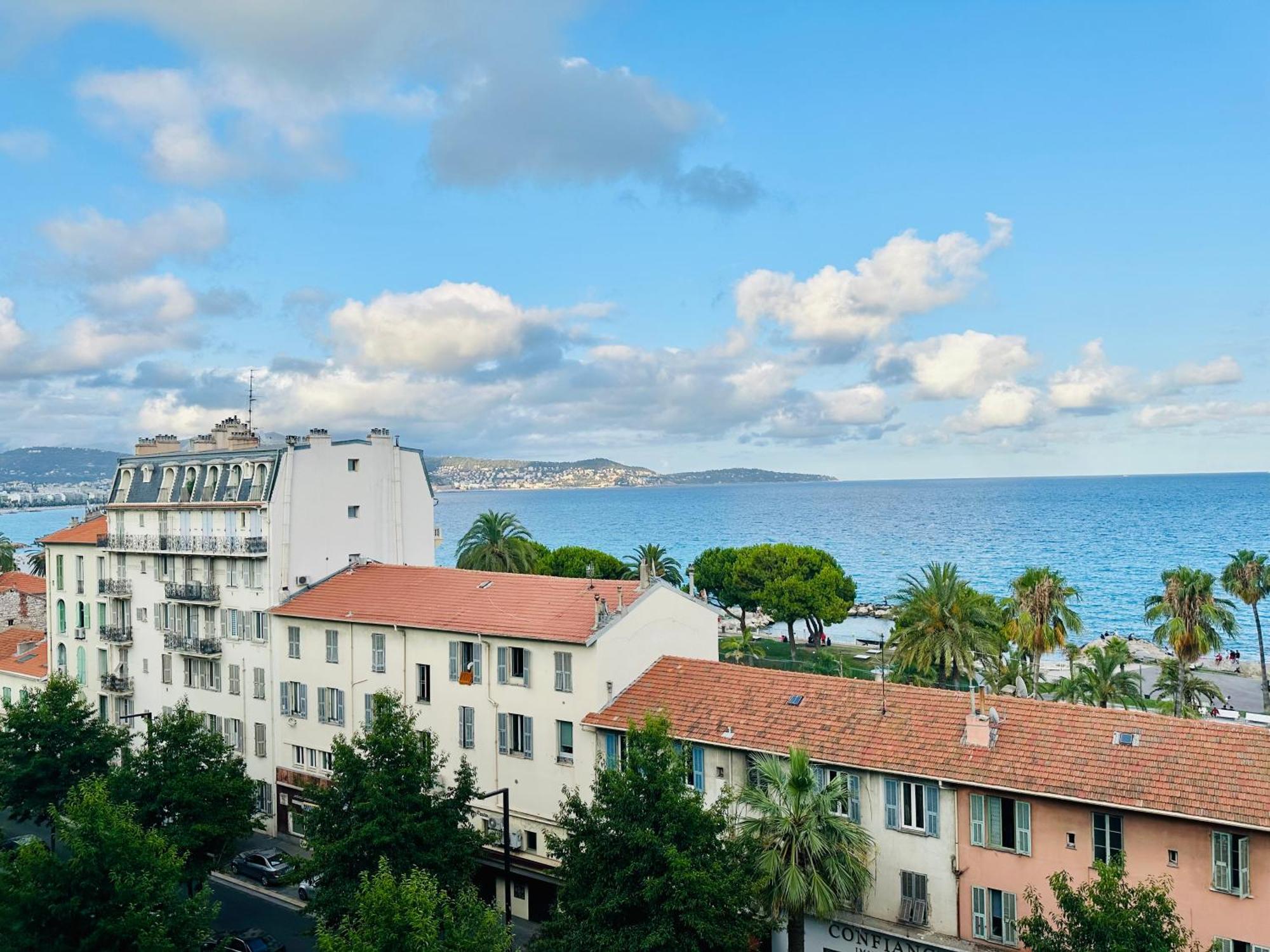 Cote D'azur Charm, With Panoramic Seaview In Apartment *