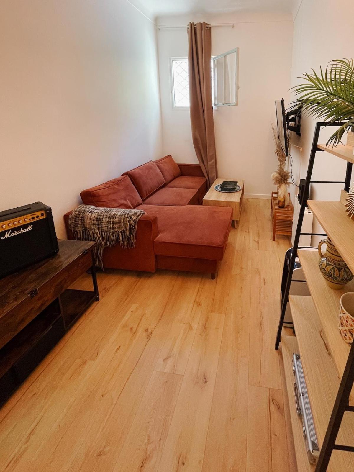 Apartment Quiet And Bright With Separate Bedroom Nice