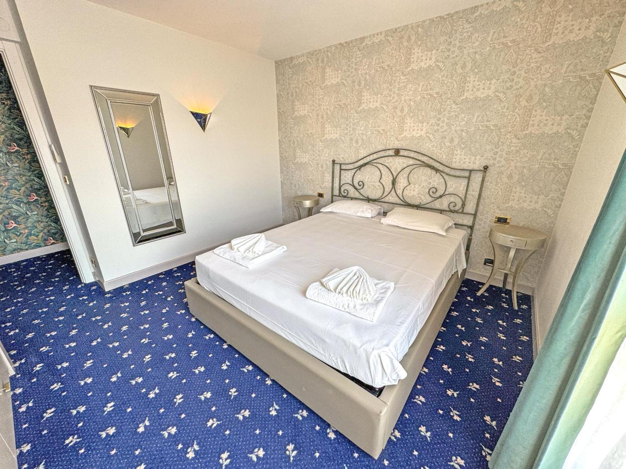 Apartment Panoramic Pebbles Azur *