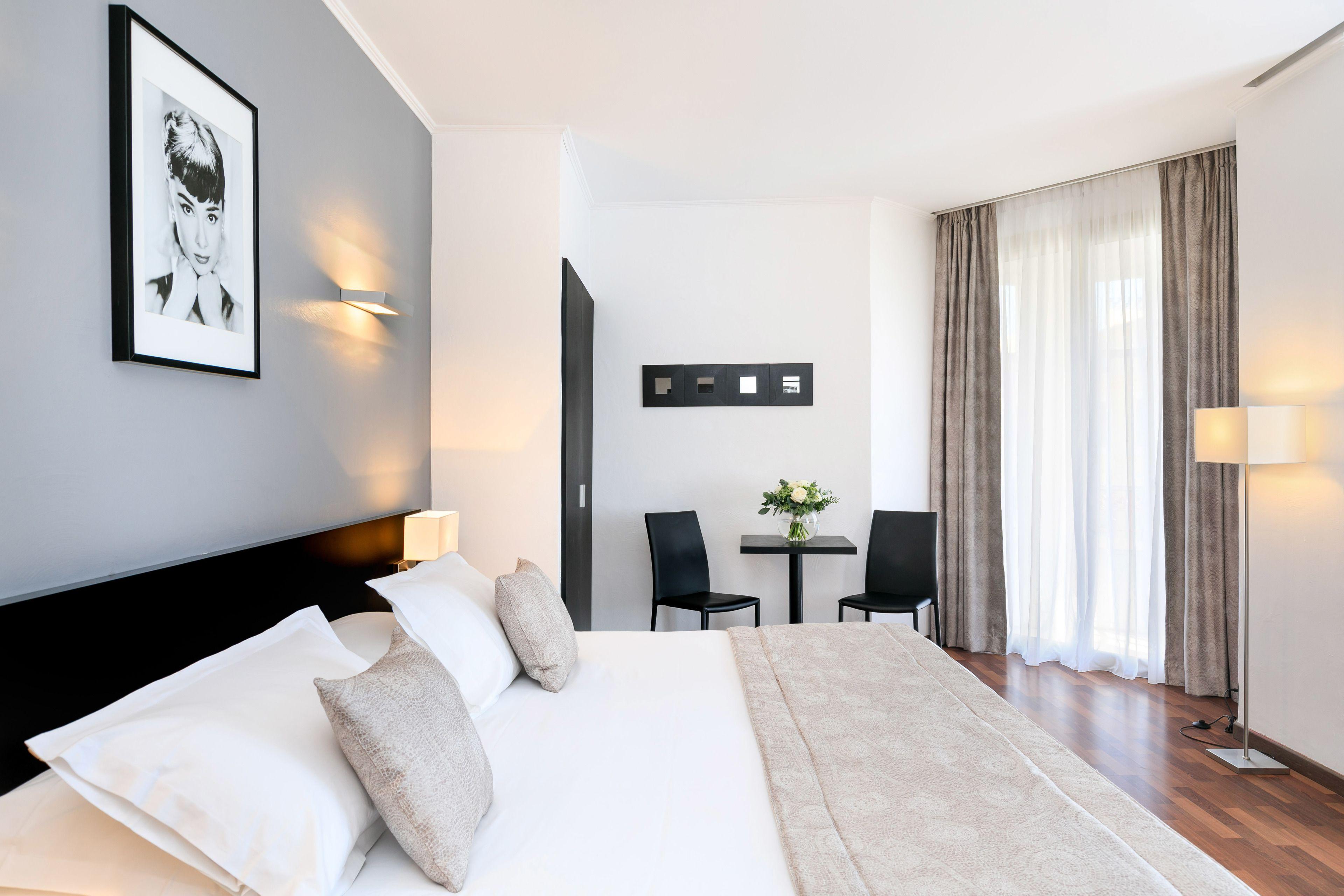 Western Massena 4*