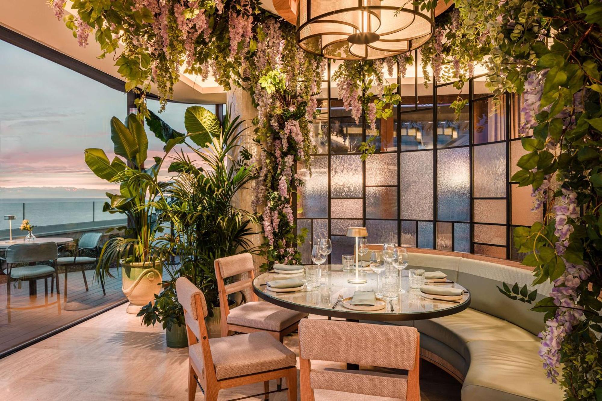 Hotel Anantara Plaza - A Leading Of The World 5*