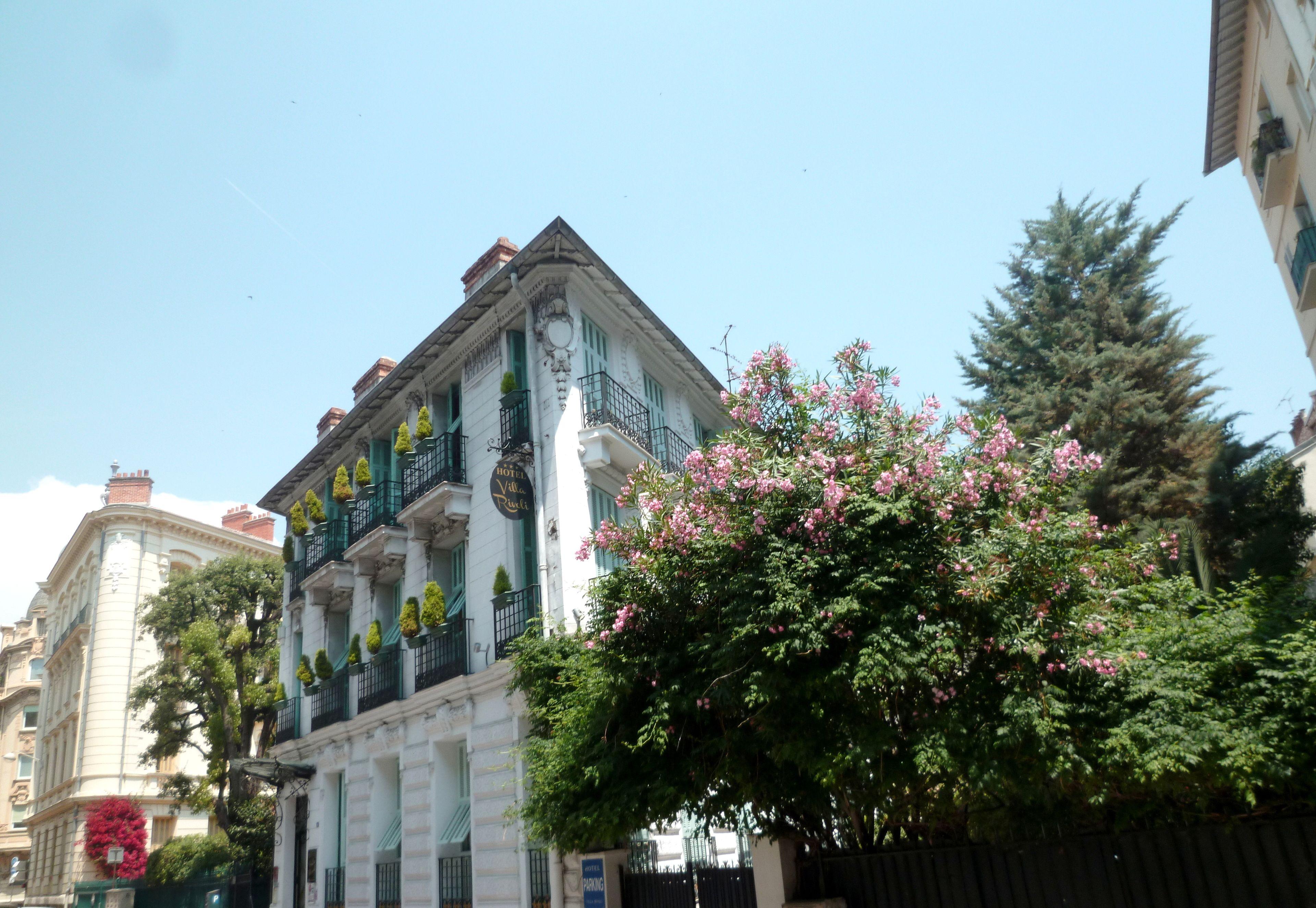 Rivoli Hotel