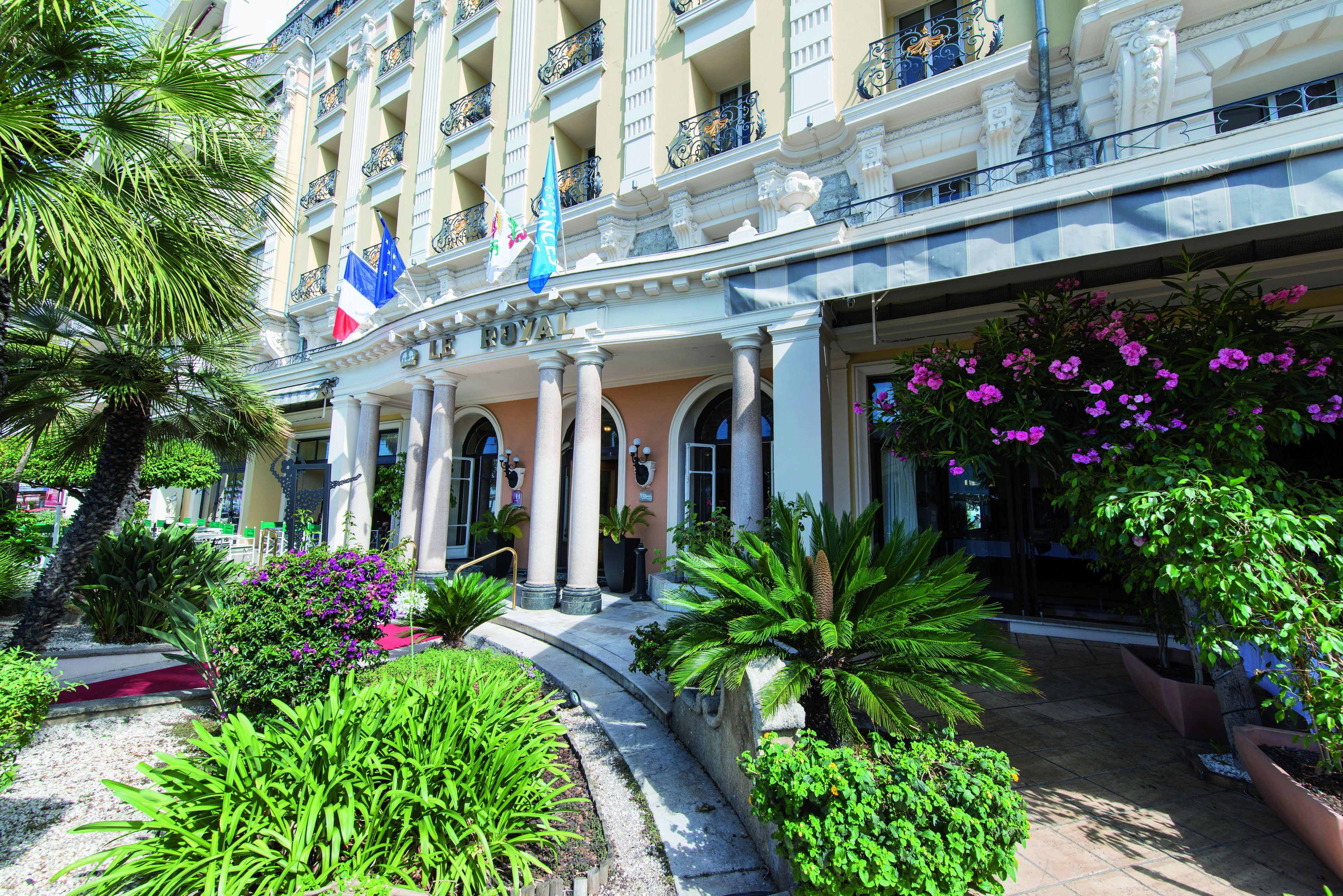 Le Royal Promenade Des 3*