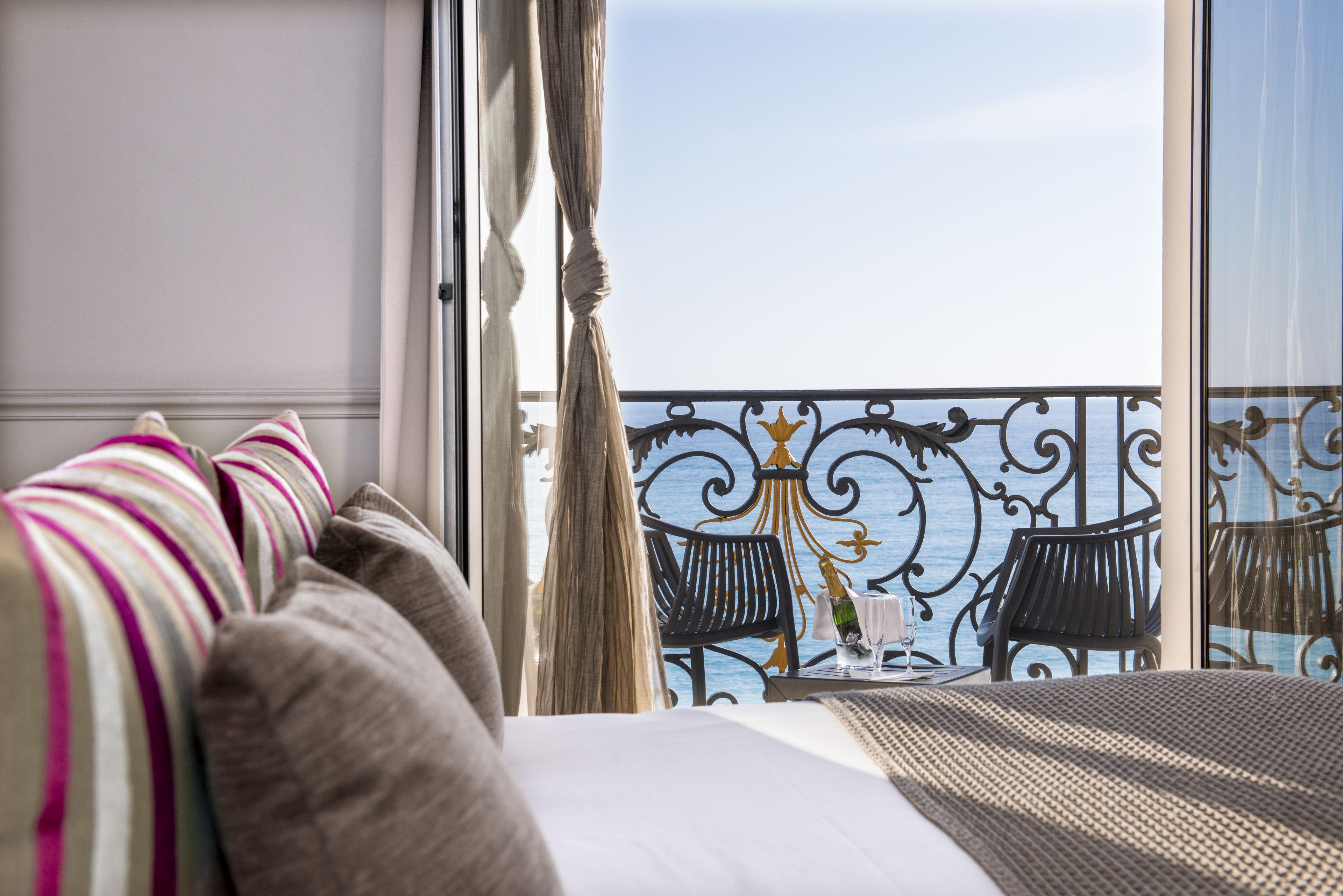 Le Royal Promenade Des Hotel 3*