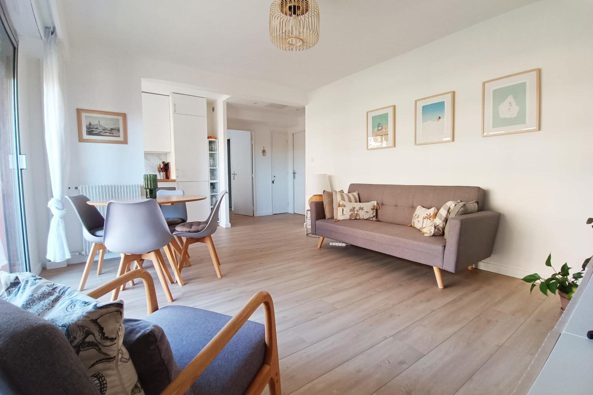 2-rooms With Wifi And Balcony * Nice