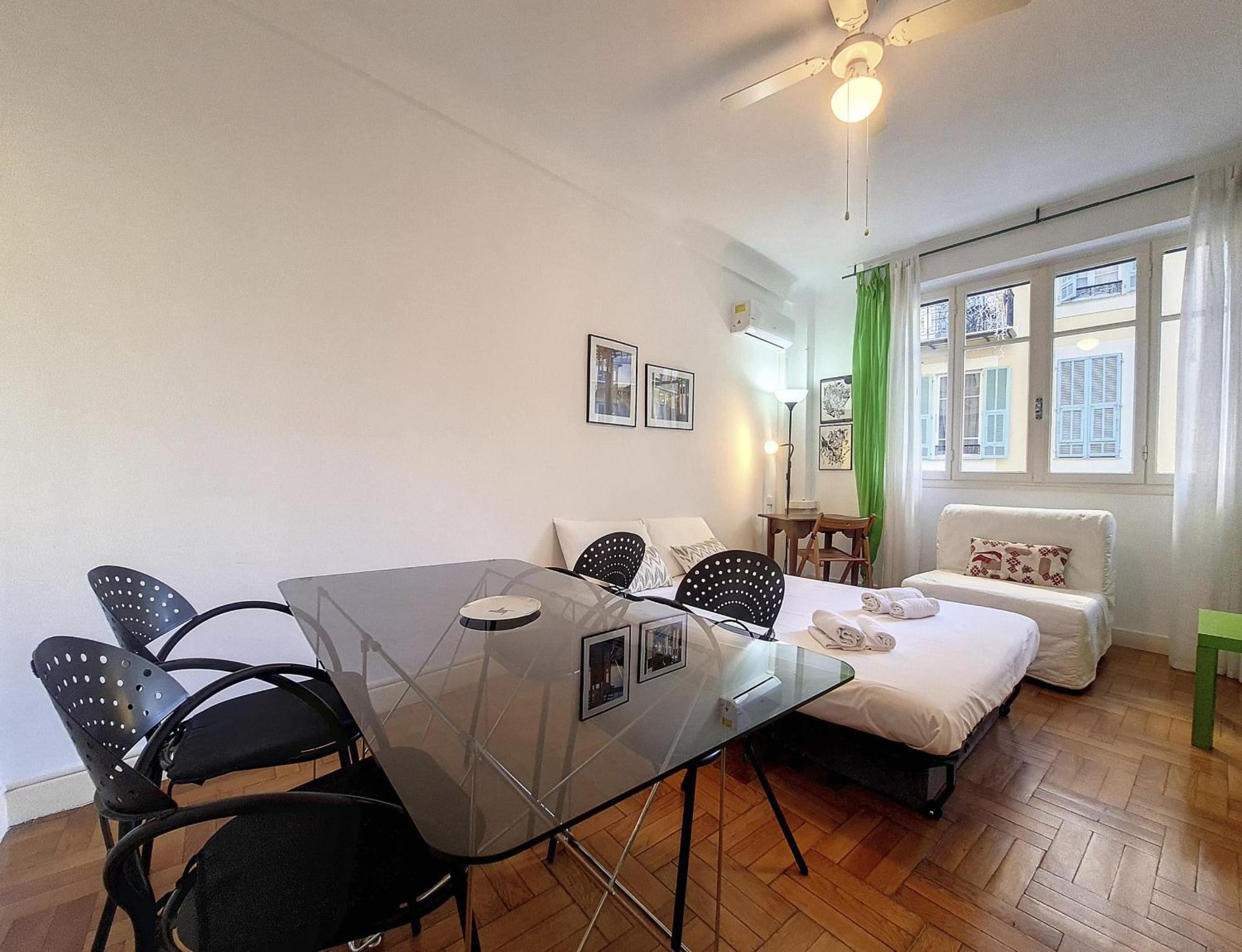 Nestor&jeeves - Roxane - Near Negresco - Close * Nice