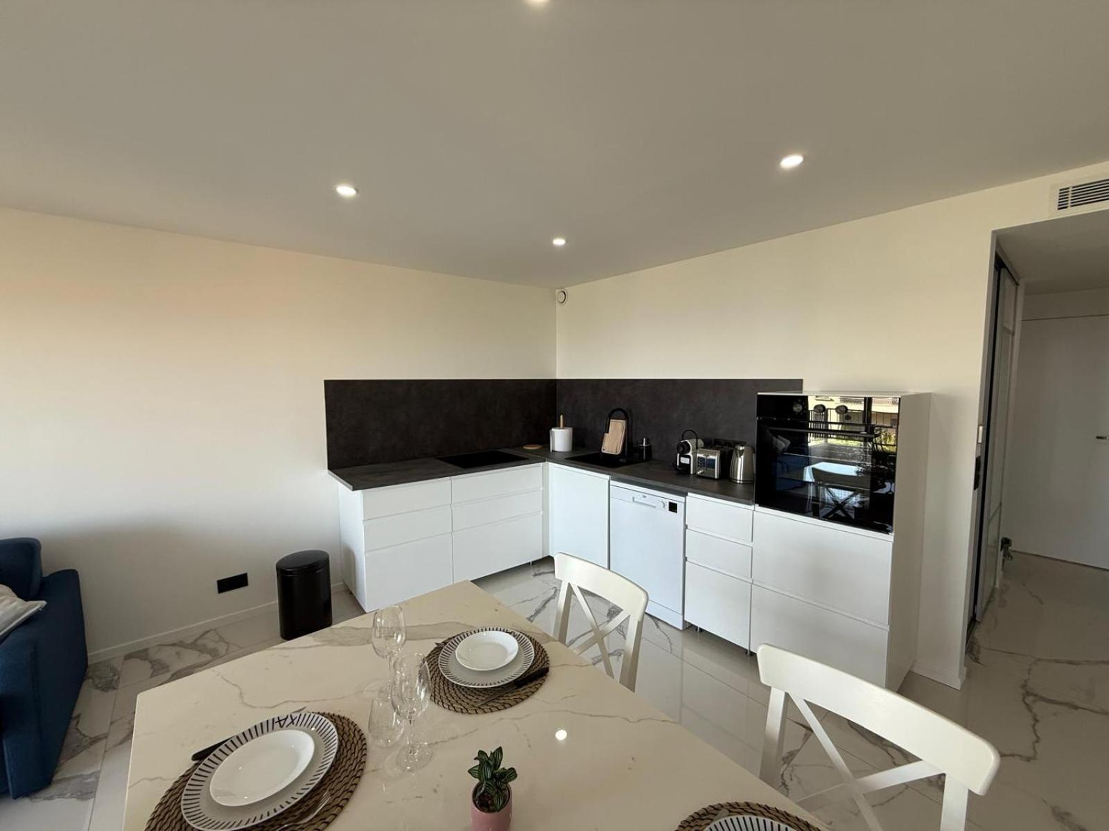 Sea View, Modern And Terrace Nice