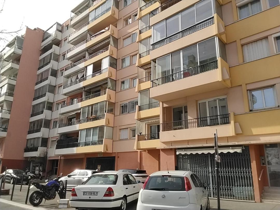 Pres De La Promenade Apartment *