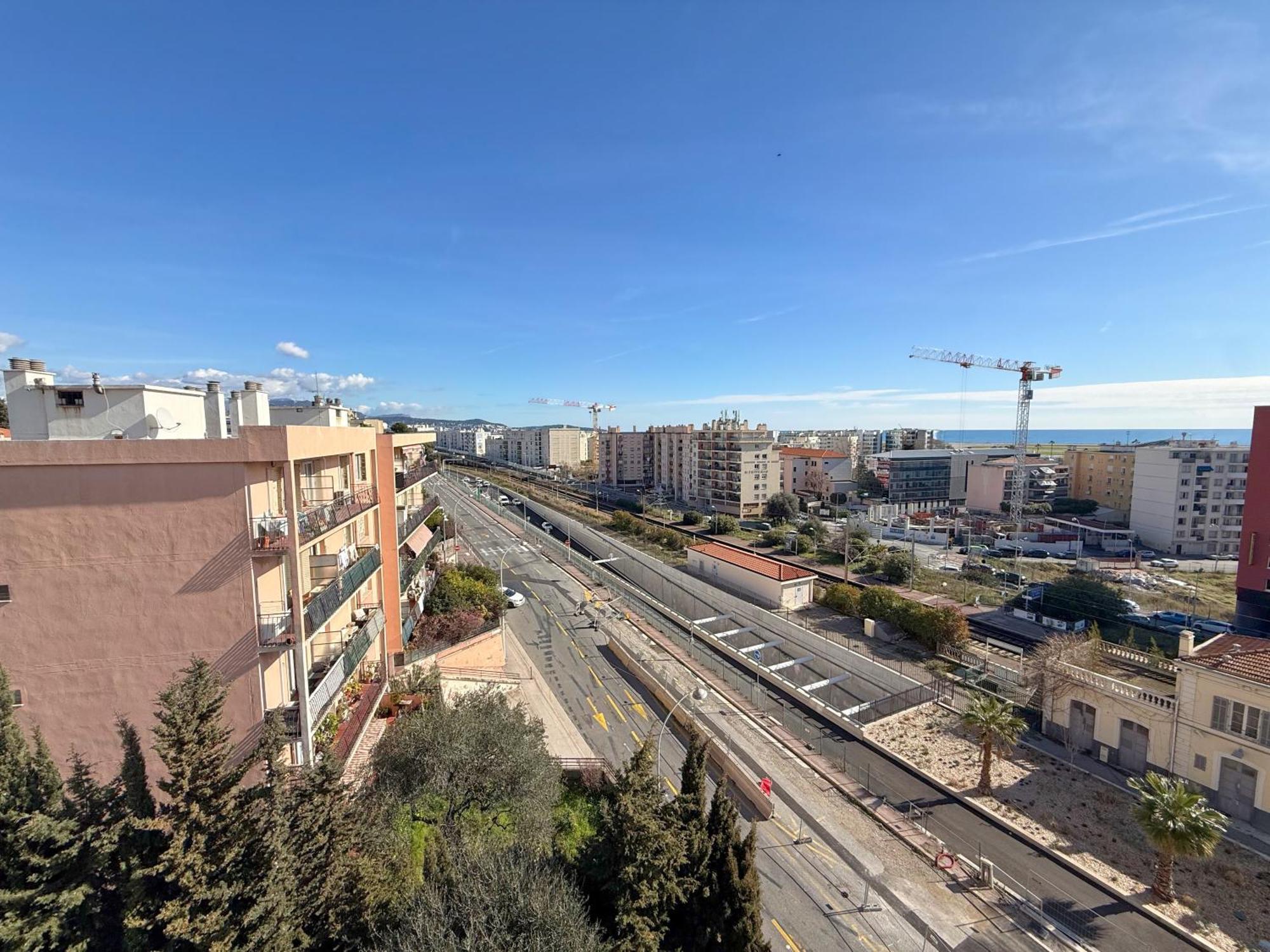 Ouest Privees Modernes Tv Wifi Bureau En Colocation