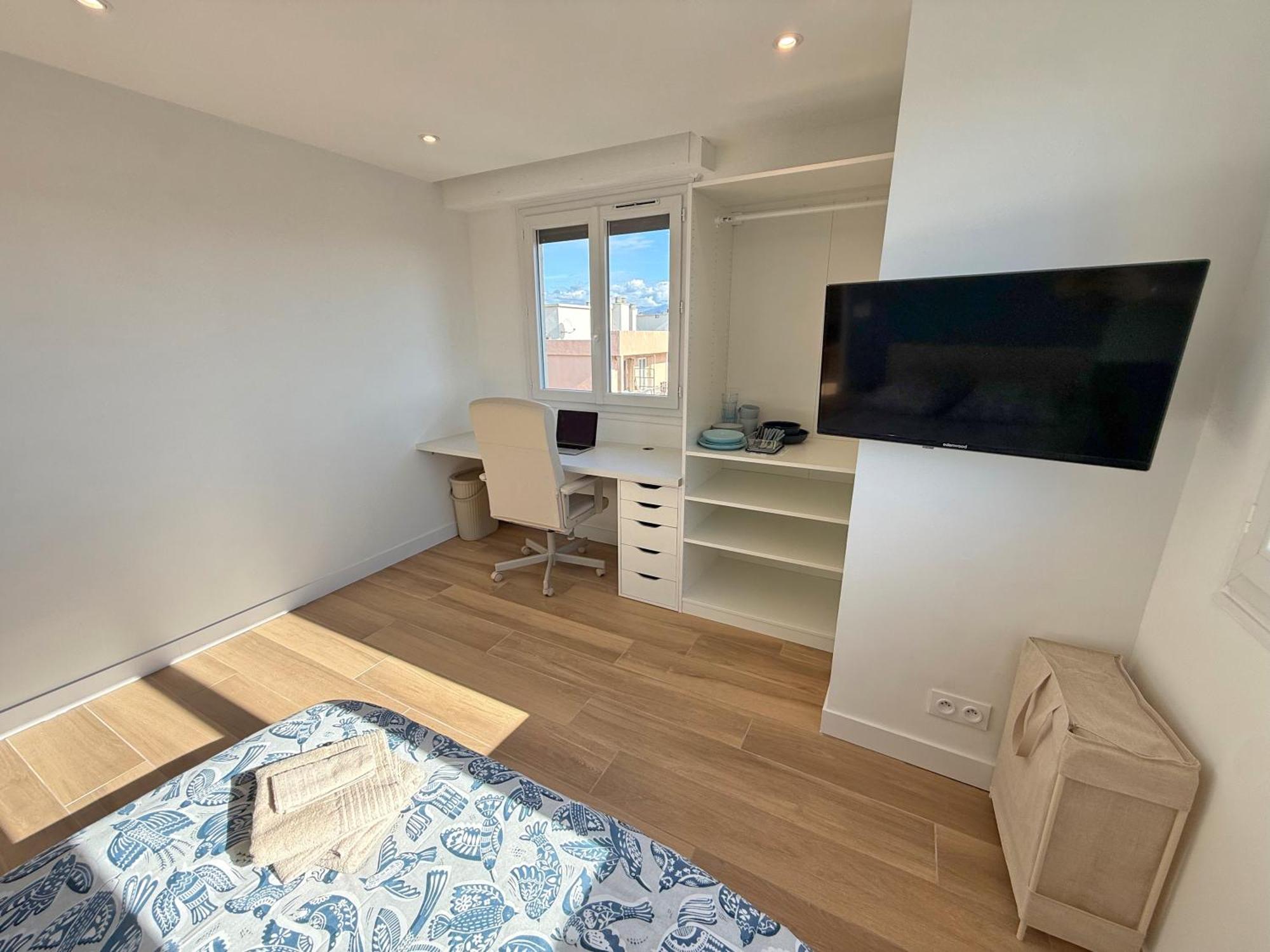 Ouest Privees Modernes Tv Wifi Bureau En Colocation * Nice